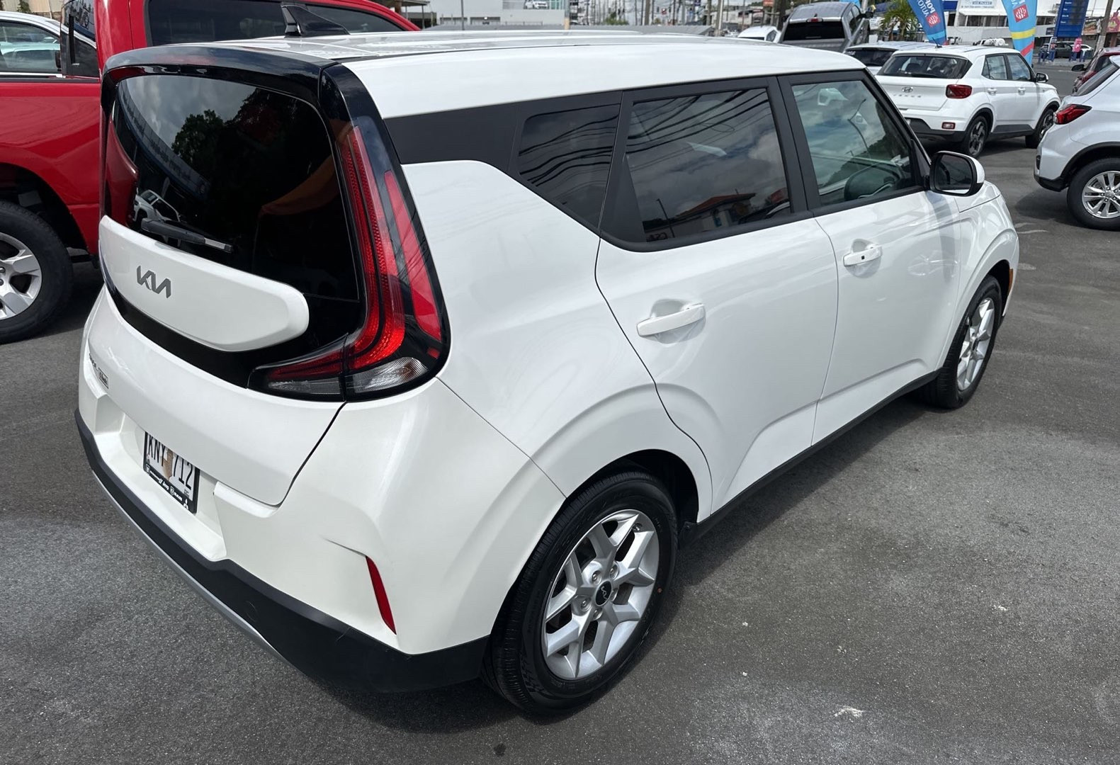 https://assets.dealerappcenter.com/dealergroups/66/vehicles/338201/zuxQQK.jpg
