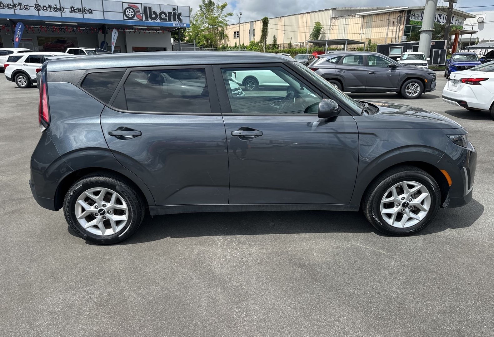 https://assets.dealerappcenter.com/dealergroups/66/vehicles/338202/wMXefR.jpg