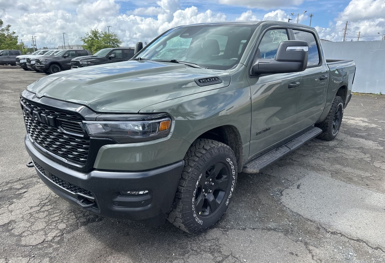 2026 RAM 1500 Warlock 4x4 Crew Cab 5'7's photo