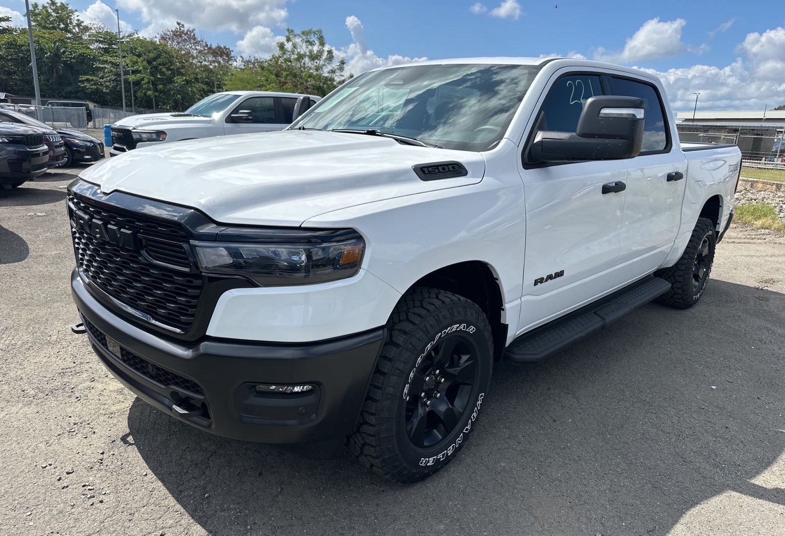 2026 RAM 1500 Warlock 4x4 Crew Cab 5'7's photo