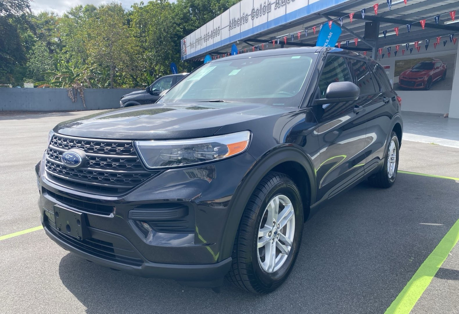 2023 Ford Explorer Base RWD's photo