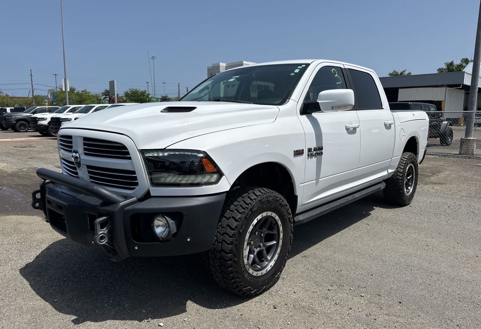 2015 RAM 1500 Pickup Sport