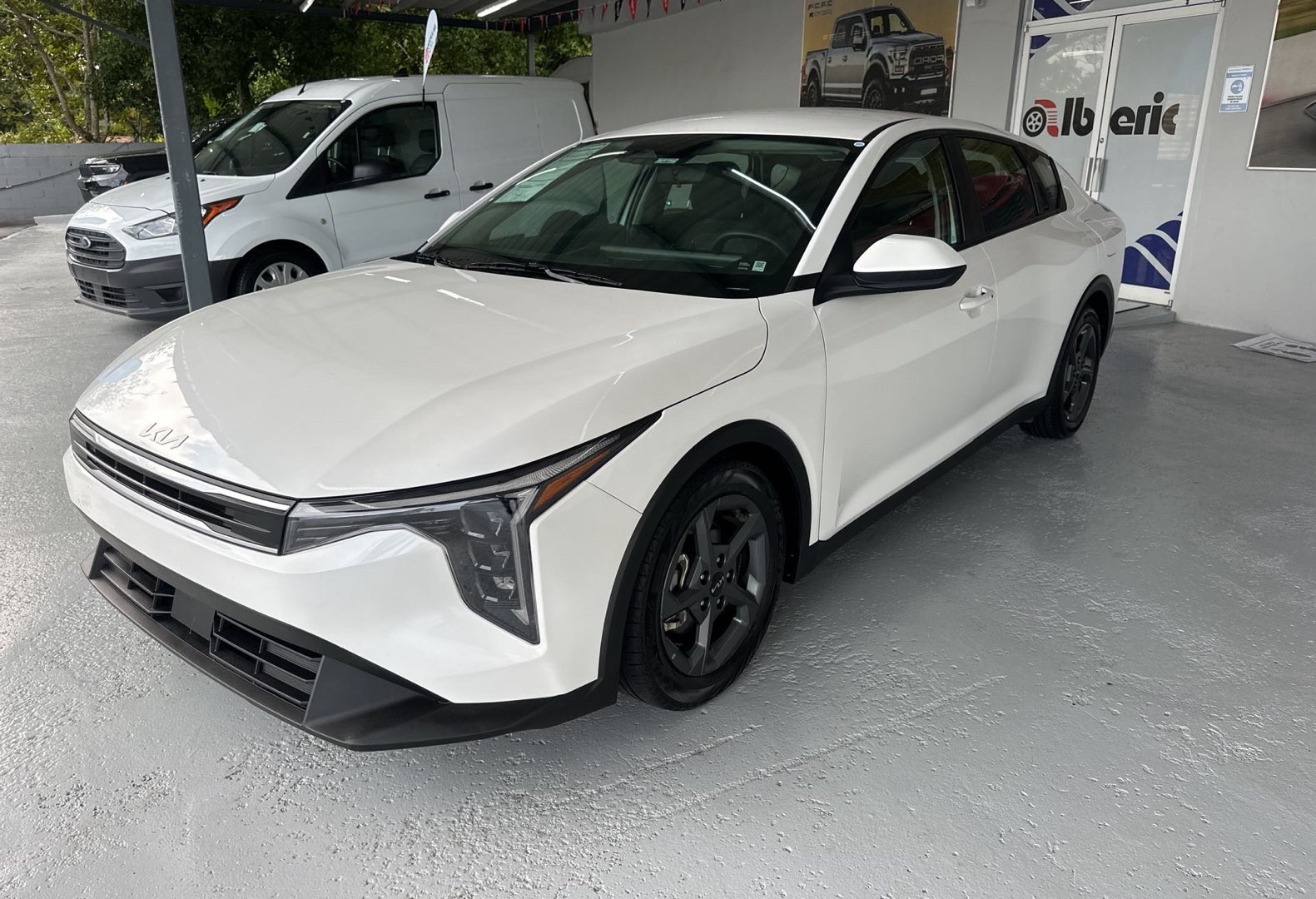 2025 Kia K4