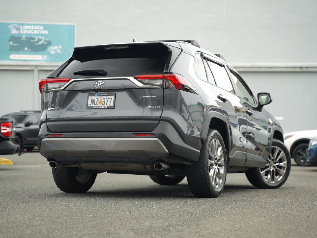 https://assets.dealerappcenter.com/dealergroups/67/vehicles/143558/6sU52m.png