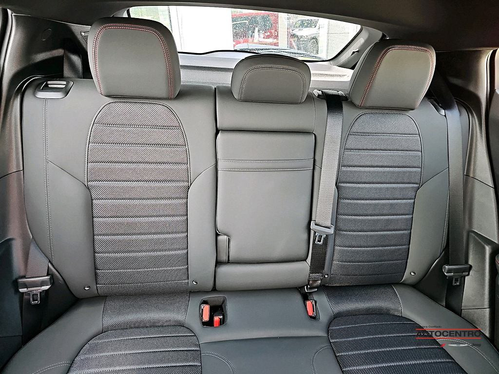 https://assets.dealerappcenter.com/dealergroups/67/vehicles/227389/g3eIqo.jpg
