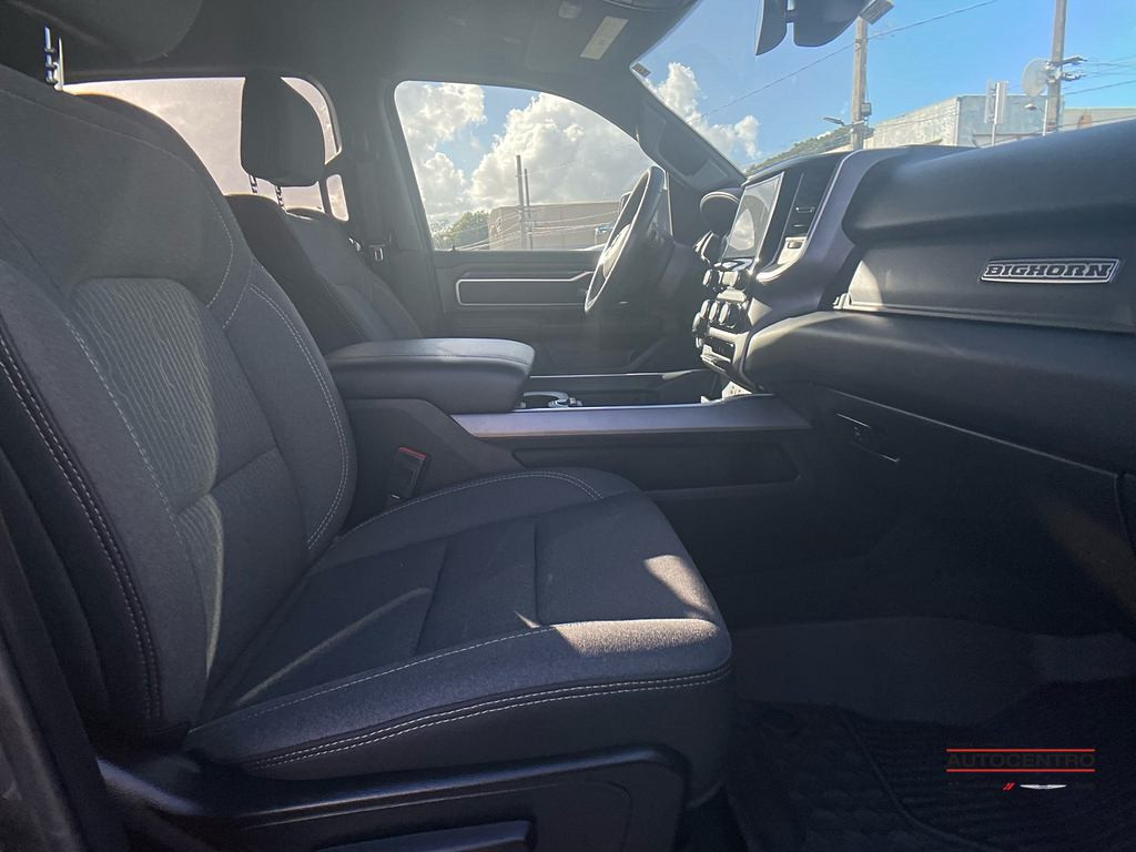 https://assets.dealerappcenter.com/dealergroups/67/vehicles/238686/yHvoRG.jpg