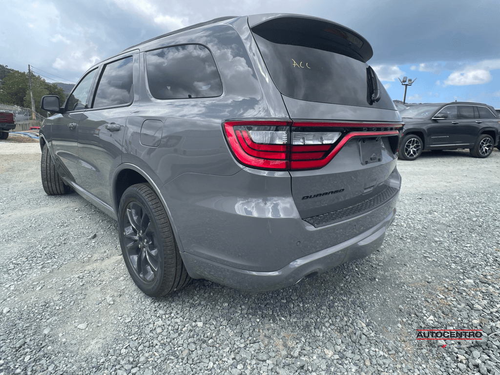 https://assets.dealerappcenter.com/dealergroups/67/vehicles/246642/8EGl51.png
