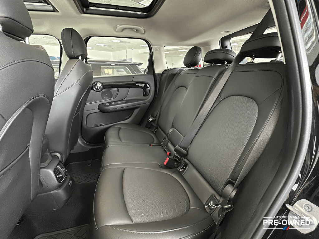 https://assets.dealerappcenter.com/dealergroups/67/vehicles/276956/JqLeeX.png