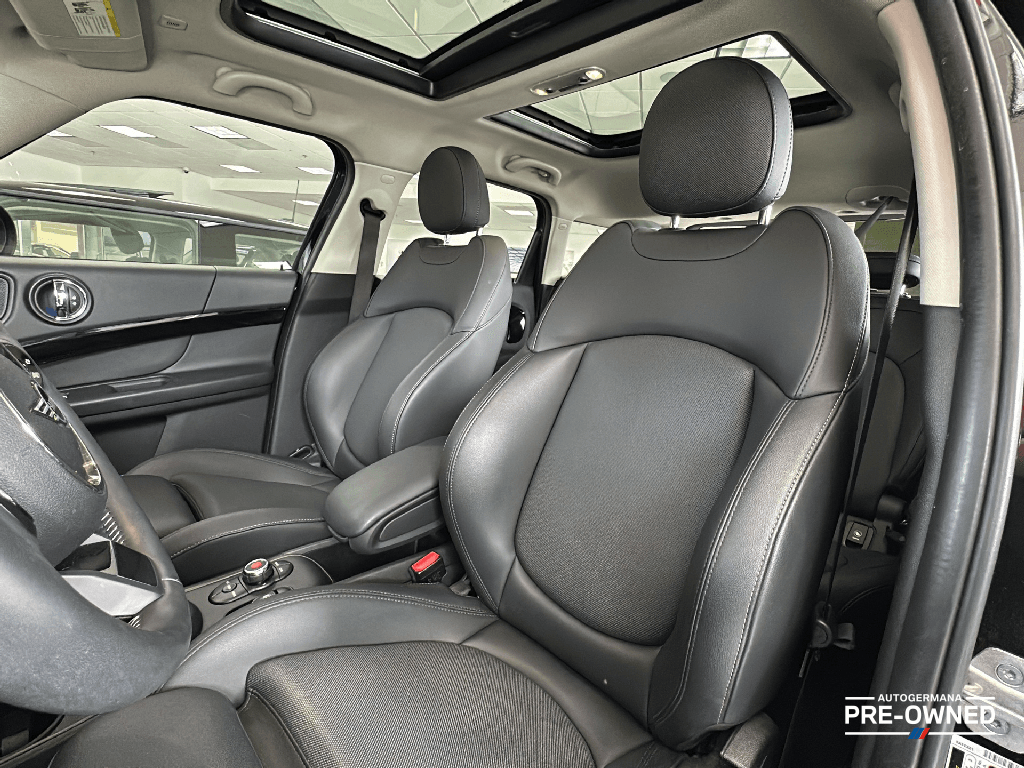 https://assets.dealerappcenter.com/dealergroups/67/vehicles/276956/eouFeF.png