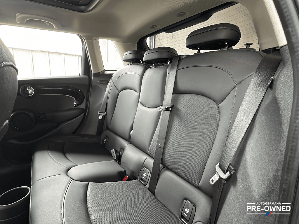 https://assets.dealerappcenter.com/dealergroups/67/vehicles/289285/7XuOAf.png
