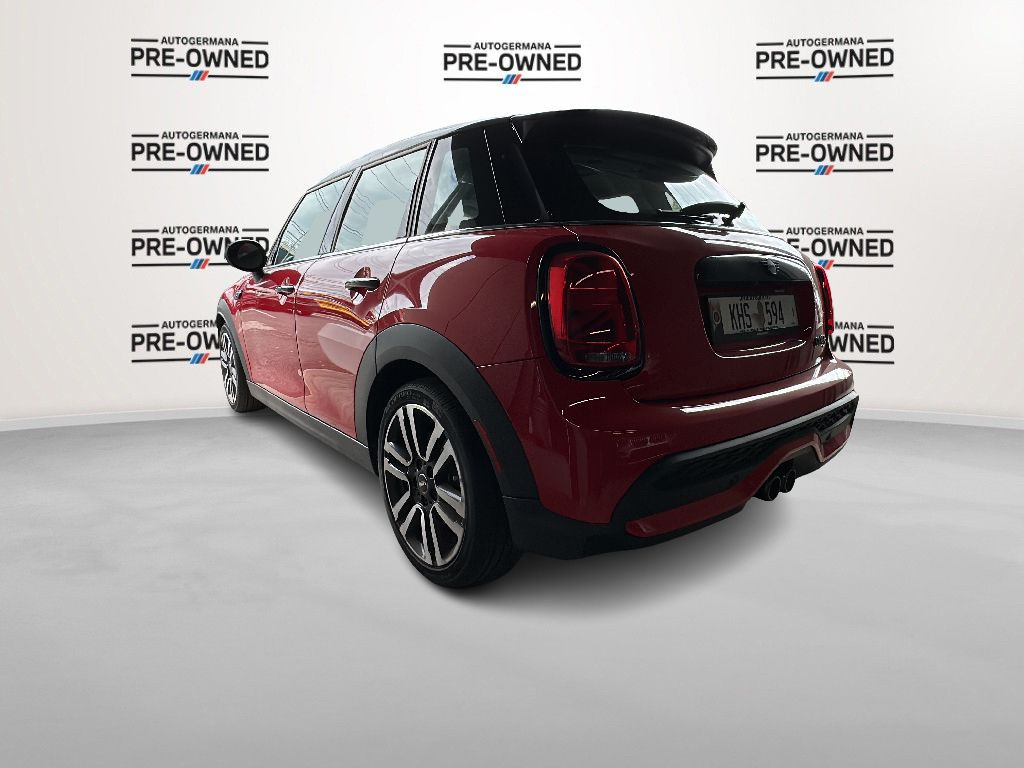https://assets.dealerappcenter.com/dealergroups/67/vehicles/289285/lRi2m1.jpg