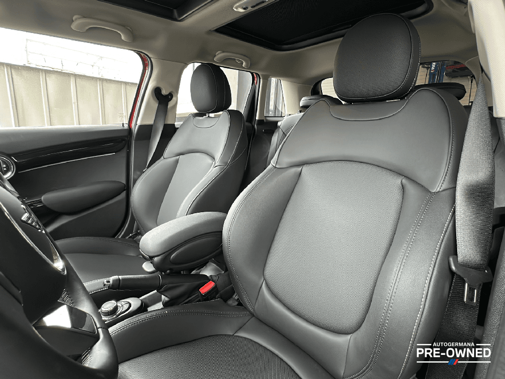 https://assets.dealerappcenter.com/dealergroups/67/vehicles/289285/nqkToE.png