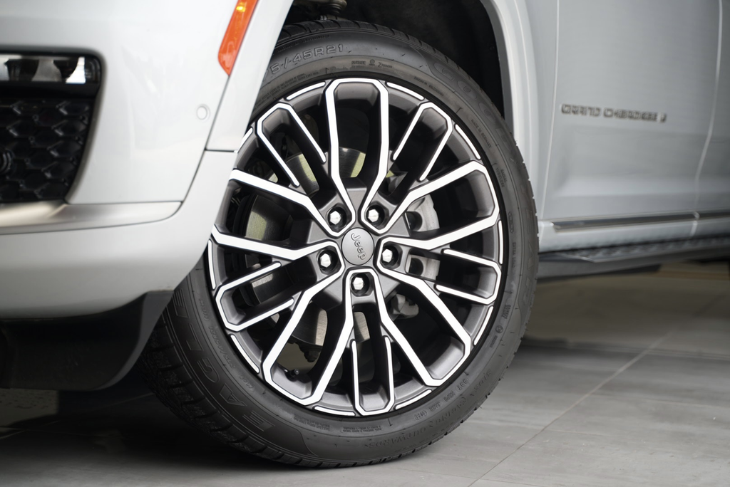 https://assets.dealerappcenter.com/dealergroups/67/vehicles/294970/WnOZTH.png