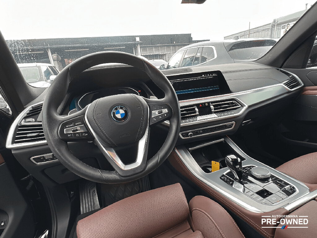 https://assets.dealerappcenter.com/dealergroups/67/vehicles/296687/irQMDj.png