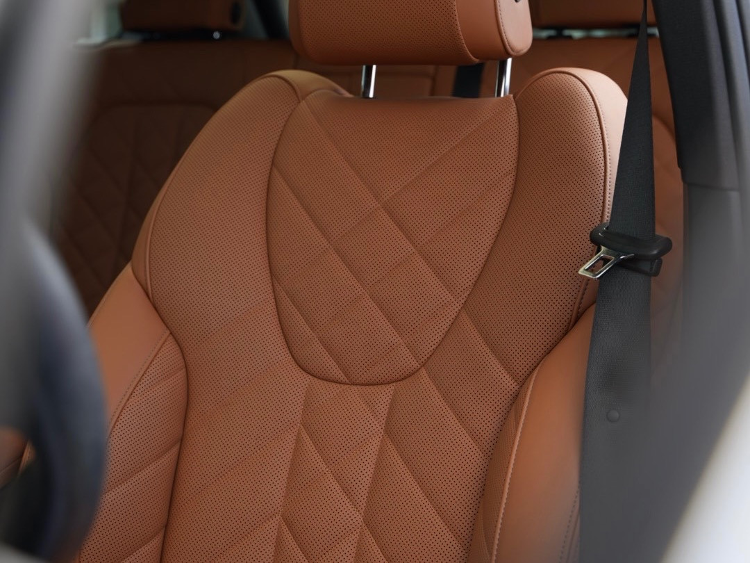 https://assets.dealerappcenter.com/dealergroups/67/vehicles/330707/wHgvFG.jpg