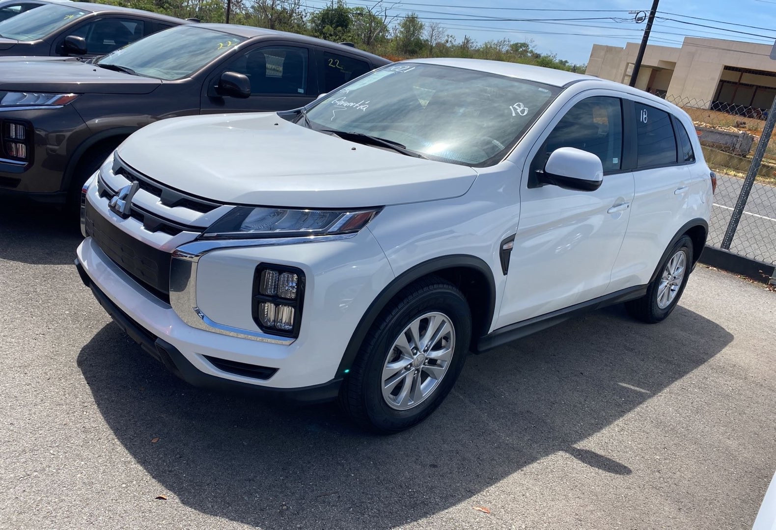 2021 Mitsubishi Outlander Sport ES's photo