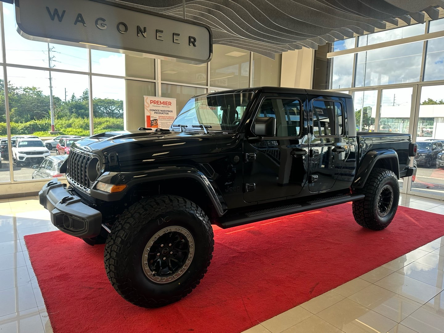 2025 Jeep Gladiator Sport S Auto's photo