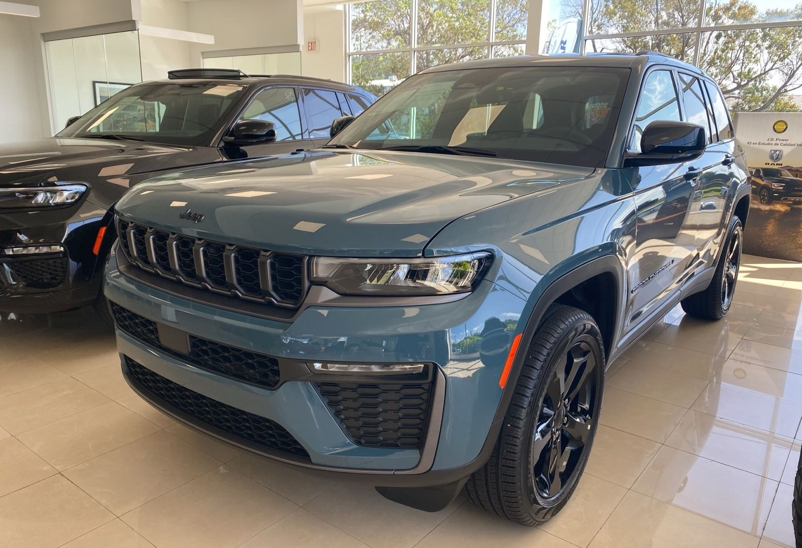2026 Jeep Grand Cherokee Limited's photo