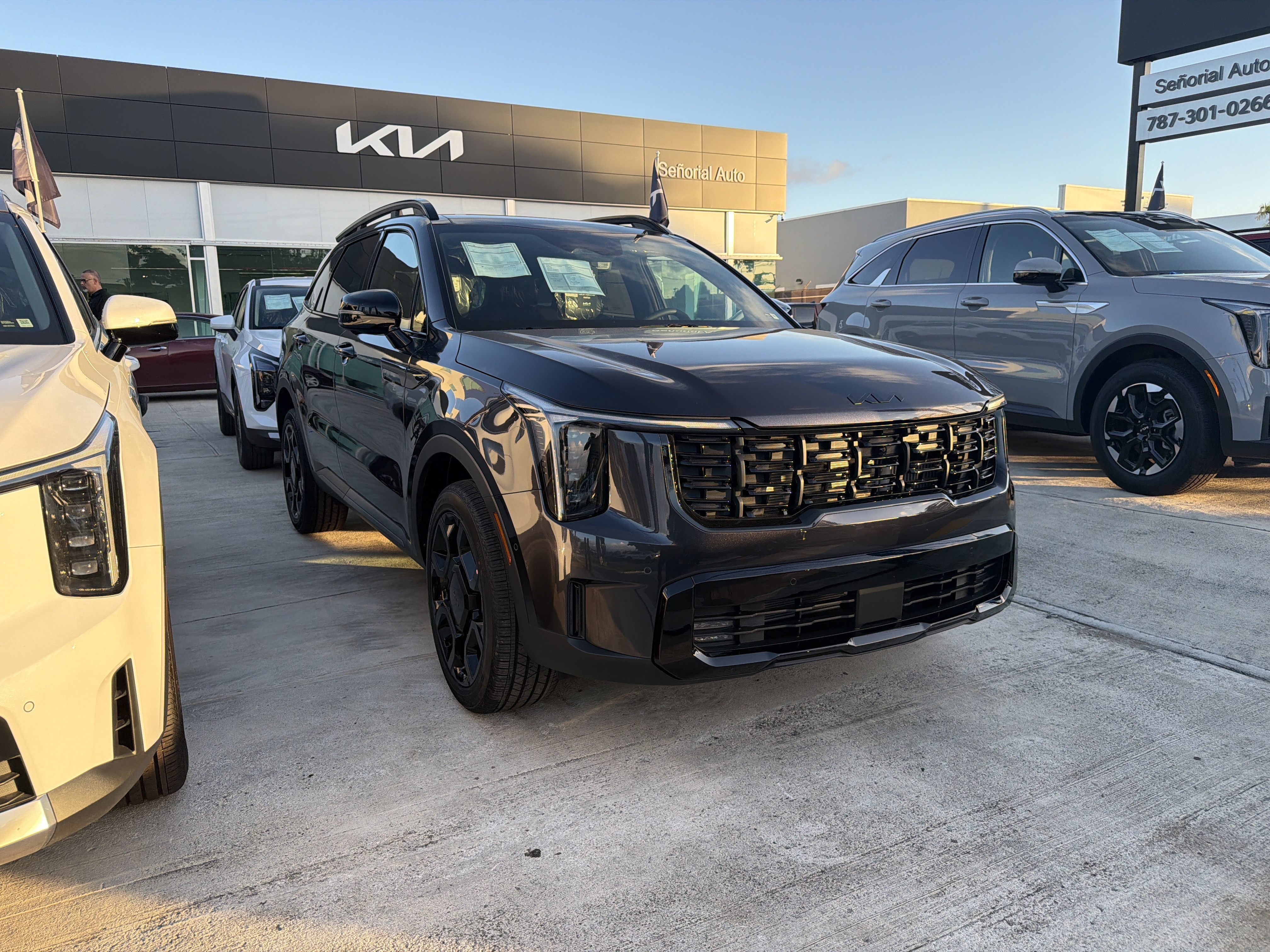 https://assets.dealerappcenter.com/dealergroups/73/vehicles/329092/igMMGx.jpg