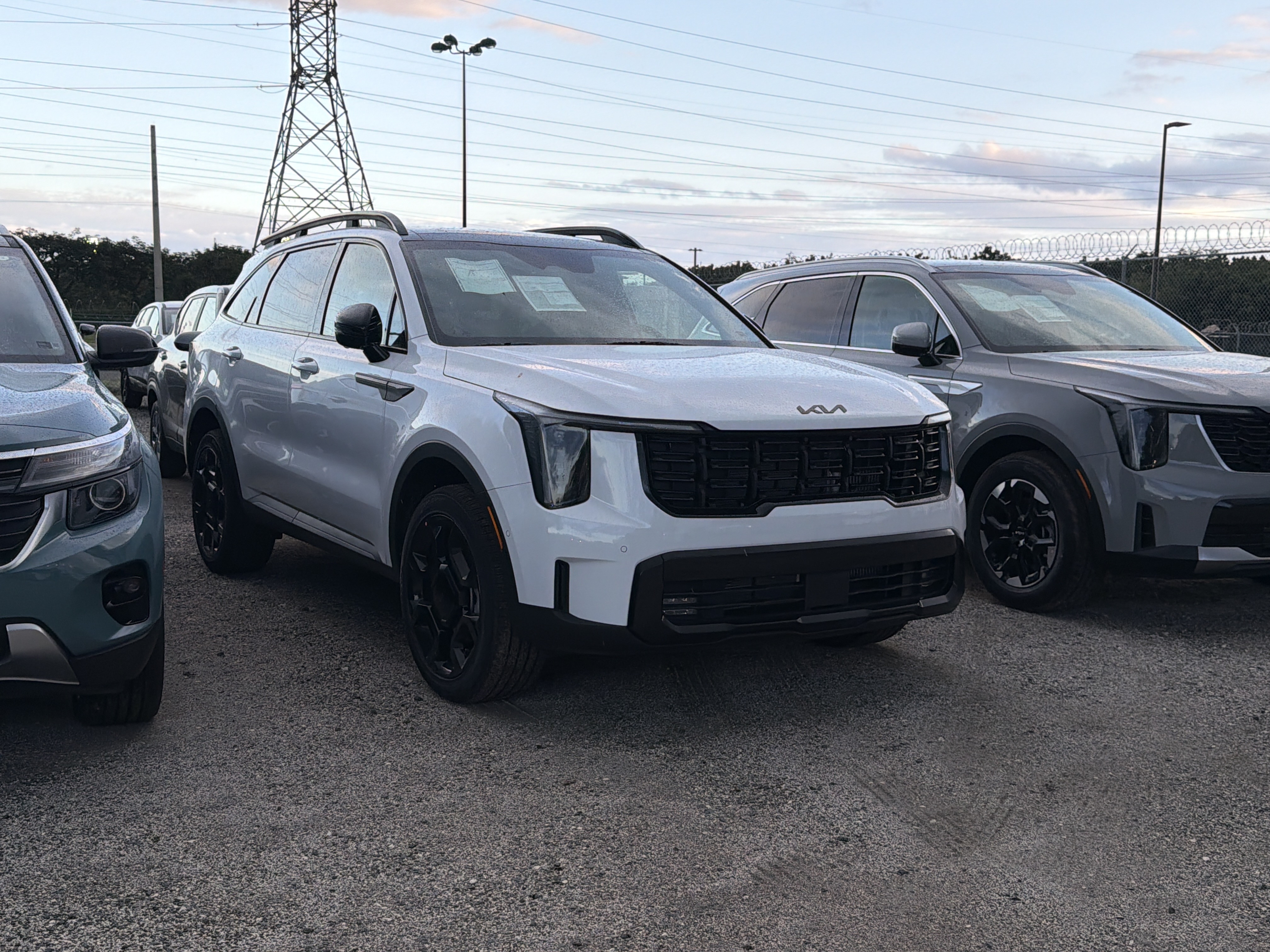 https://assets.dealerappcenter.com/dealergroups/73/vehicles/329093/ABtsb7.jpg