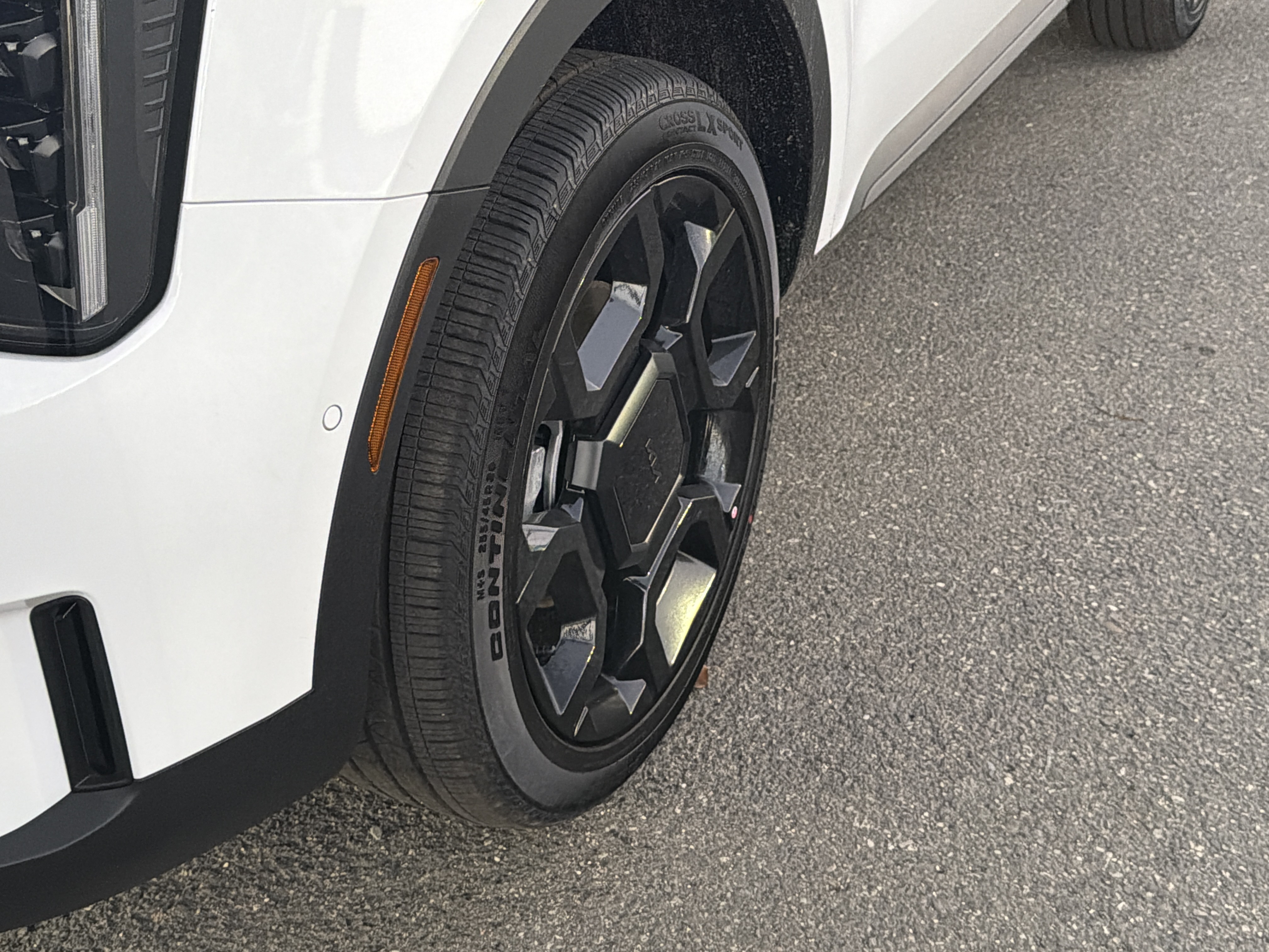 https://assets.dealerappcenter.com/dealergroups/73/vehicles/329094/m5LfqH.jpg