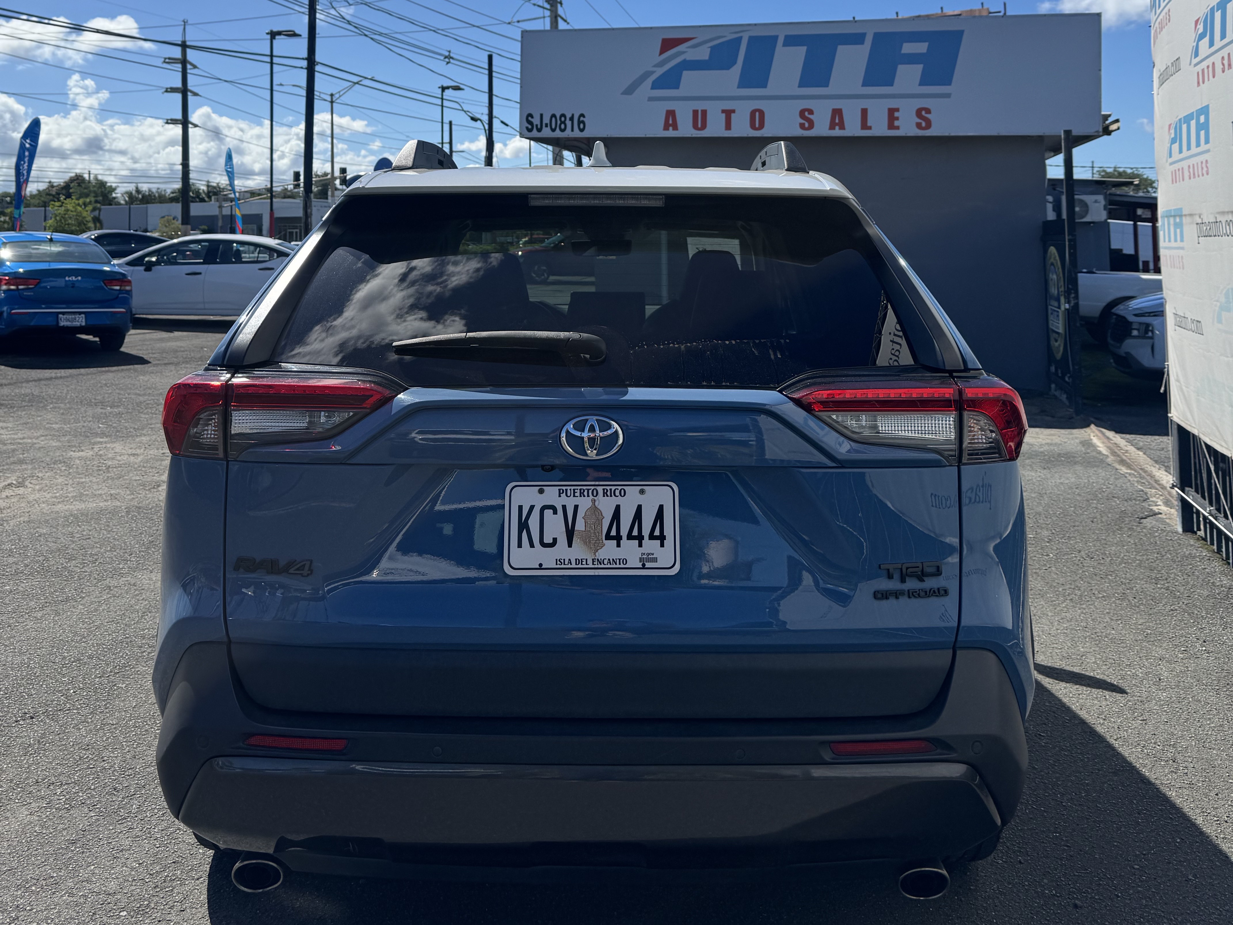 https://assets.dealerappcenter.com/dealergroups/75/vehicles/329074/5cdITn.jpg