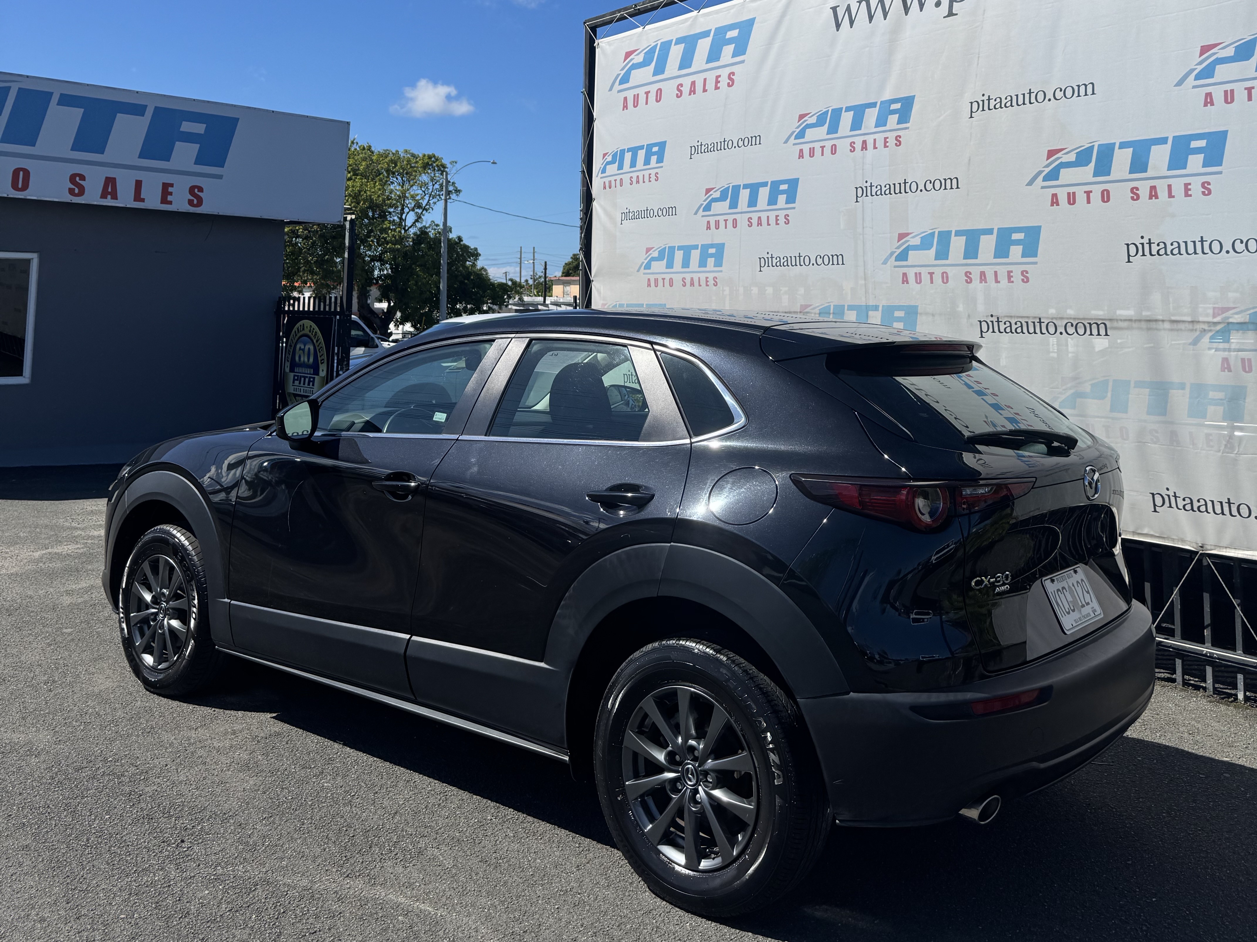 https://assets.dealerappcenter.com/dealergroups/75/vehicles/329075/UrSN91.jpg