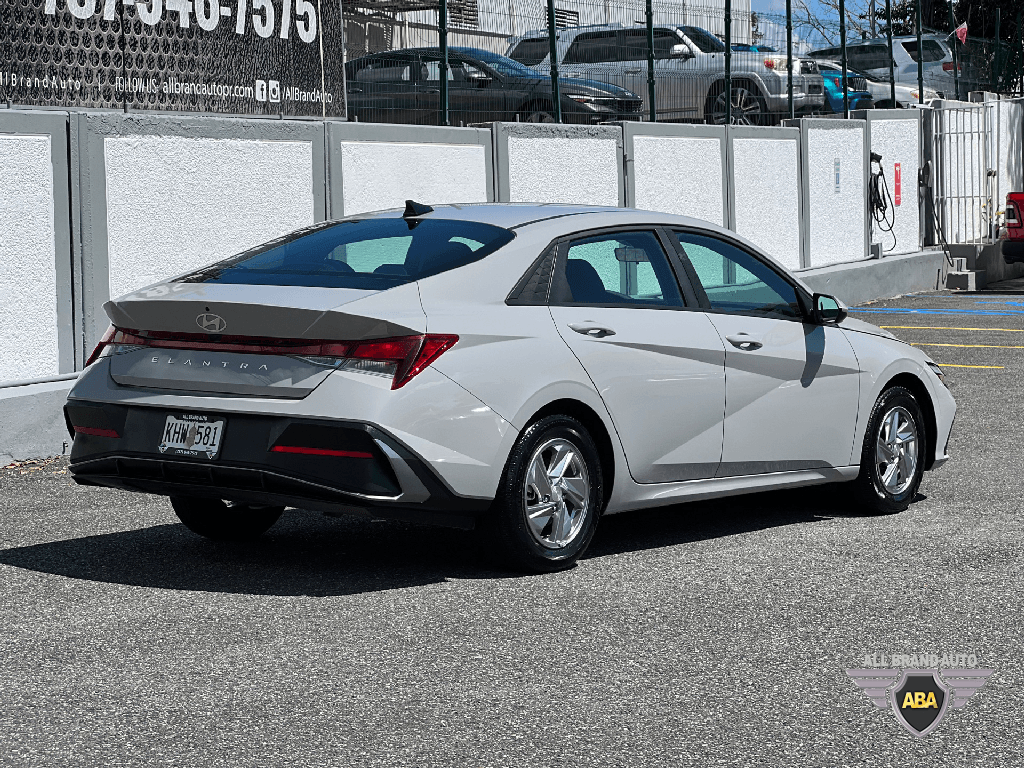 https://assets.dealerappcenter.com/dealergroups/77/vehicles/286255/RVPndA.png