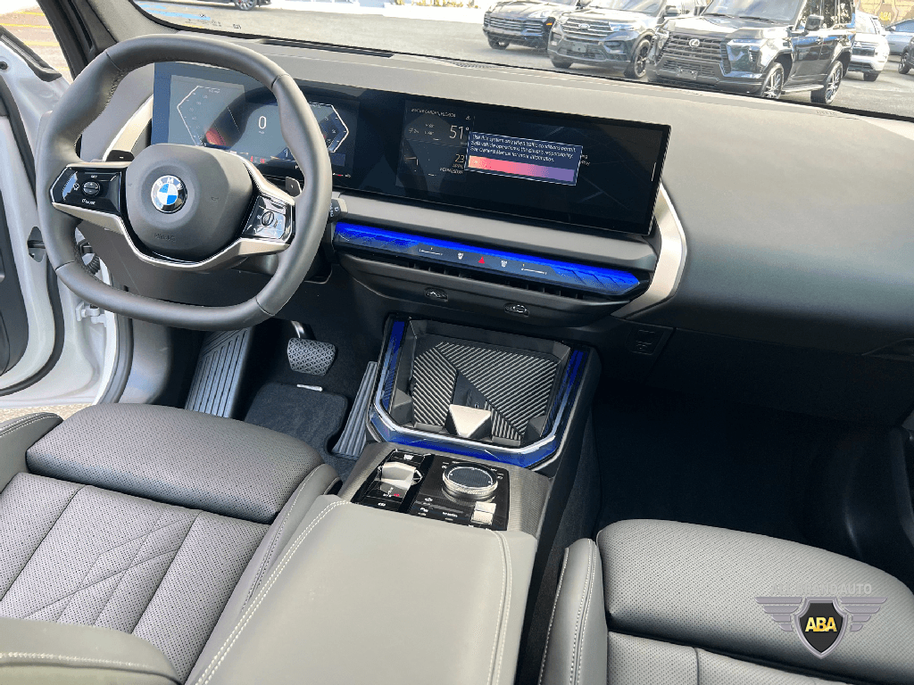 https://assets.dealerappcenter.com/dealergroups/77/vehicles/287136/jAIX5V.png