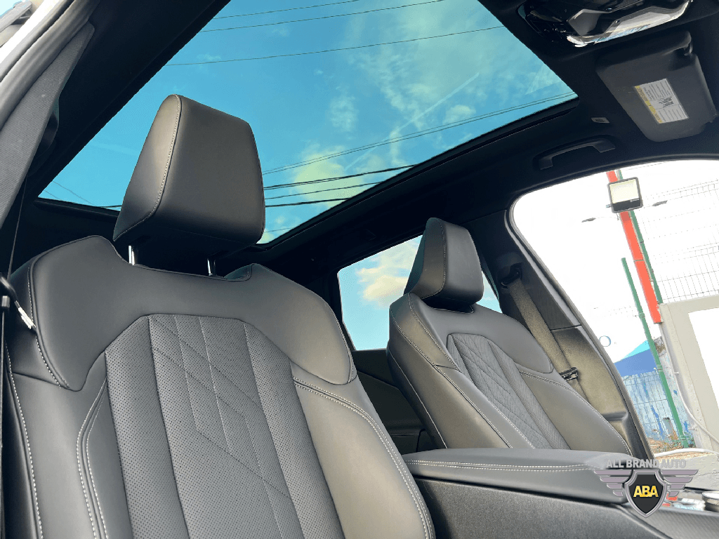 https://assets.dealerappcenter.com/dealergroups/77/vehicles/287136/rxRiSG.png