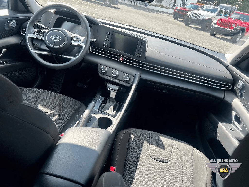 https://assets.dealerappcenter.com/dealergroups/77/vehicles/287137/HhYULG.png