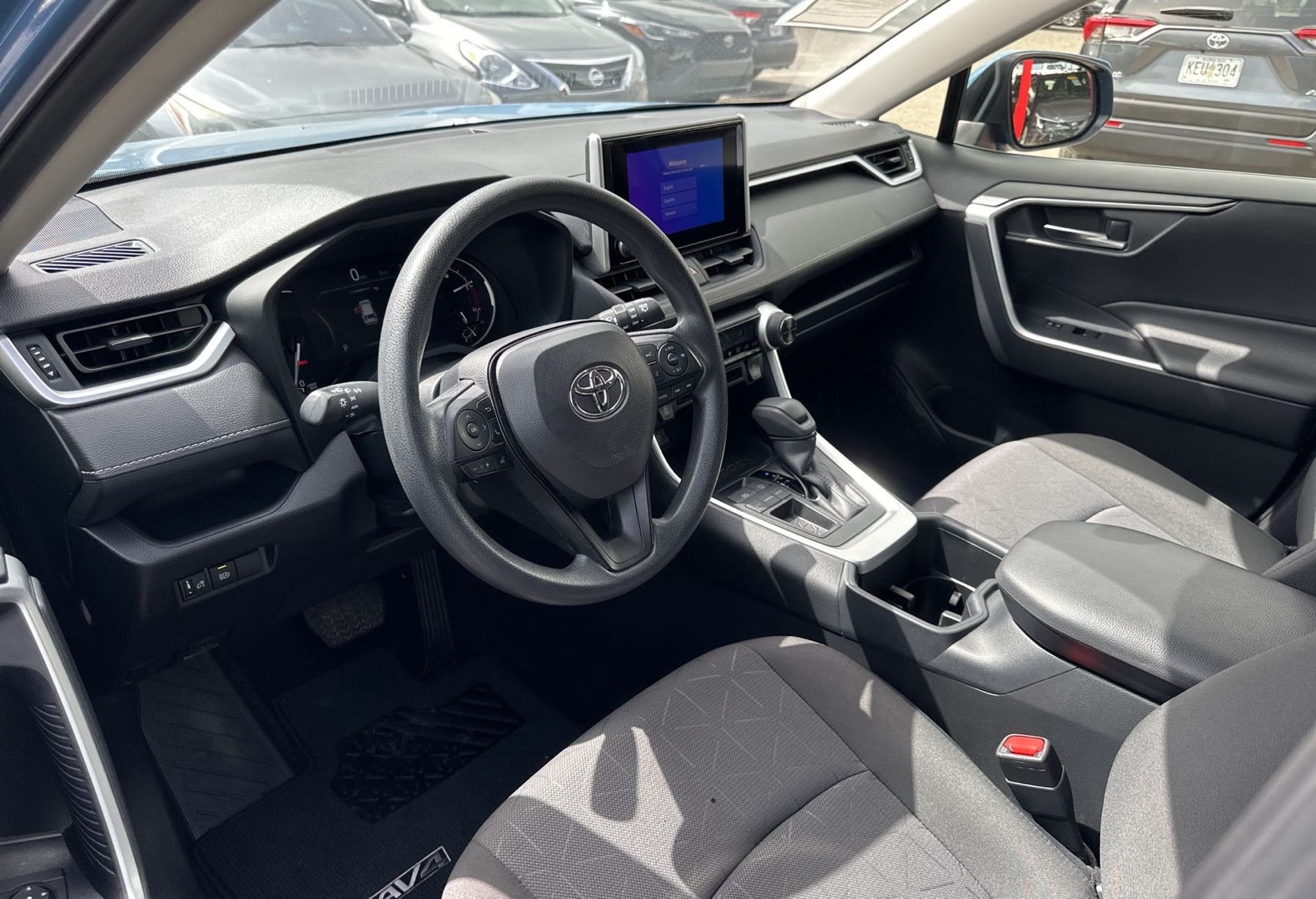 https://assets.dealerappcenter.com/dealergroups/84/vehicles/209177/GfH6GM.jpg