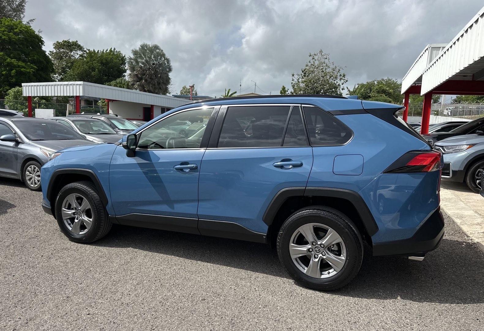 https://assets.dealerappcenter.com/dealergroups/84/vehicles/209177/QNfAJd.jpg