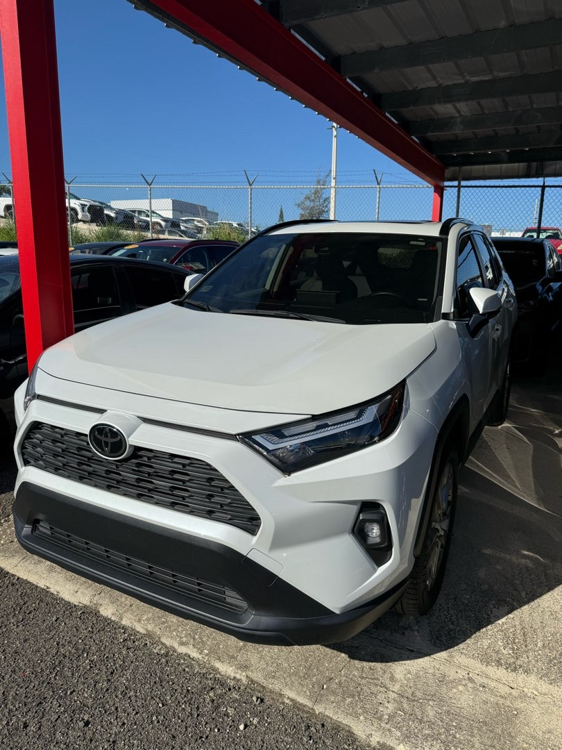 2023 Toyota RAV4 XLE Premium