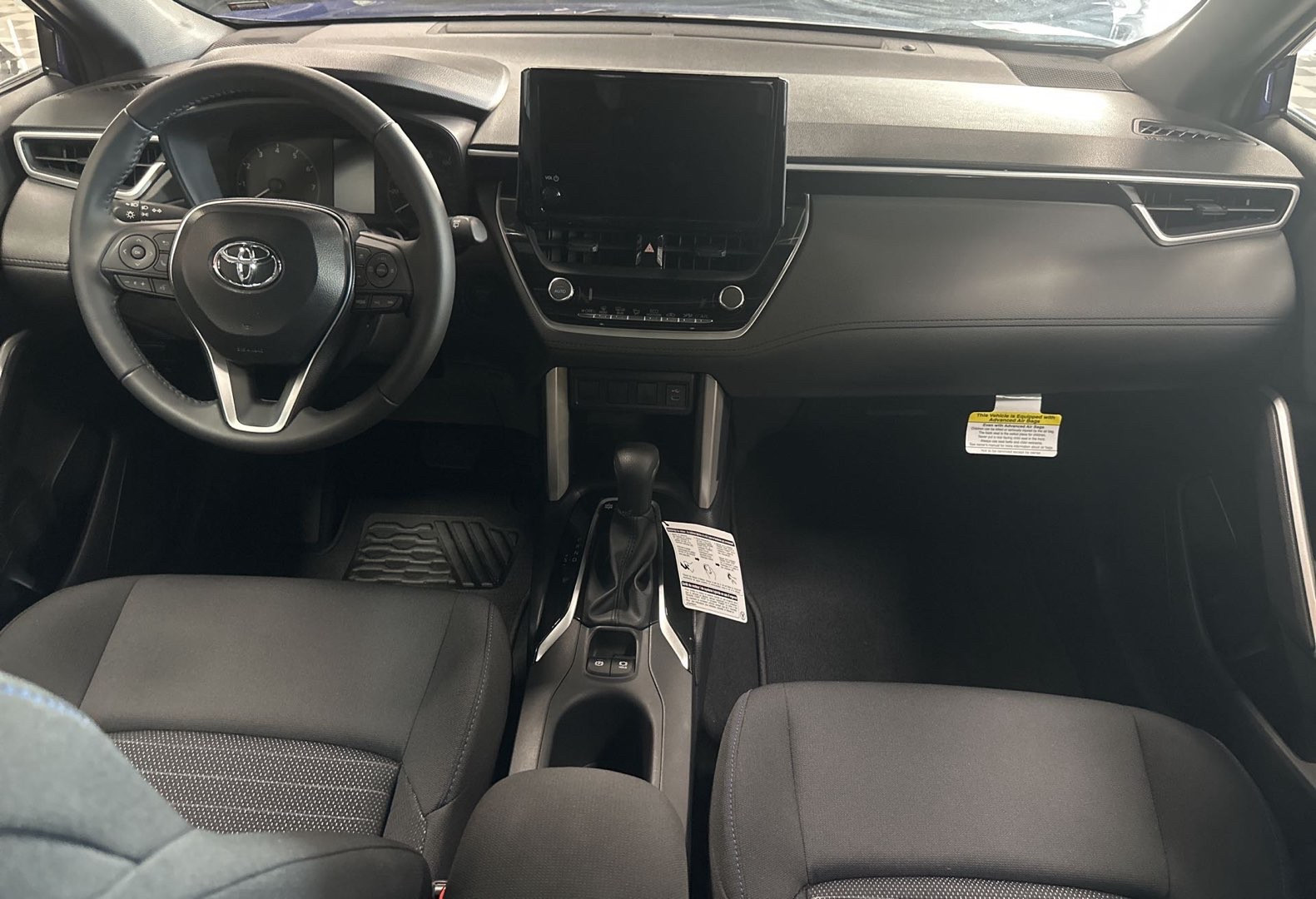 https://assets.dealerappcenter.com/dealergroups/84/vehicles/283942/jeulVV.jpg