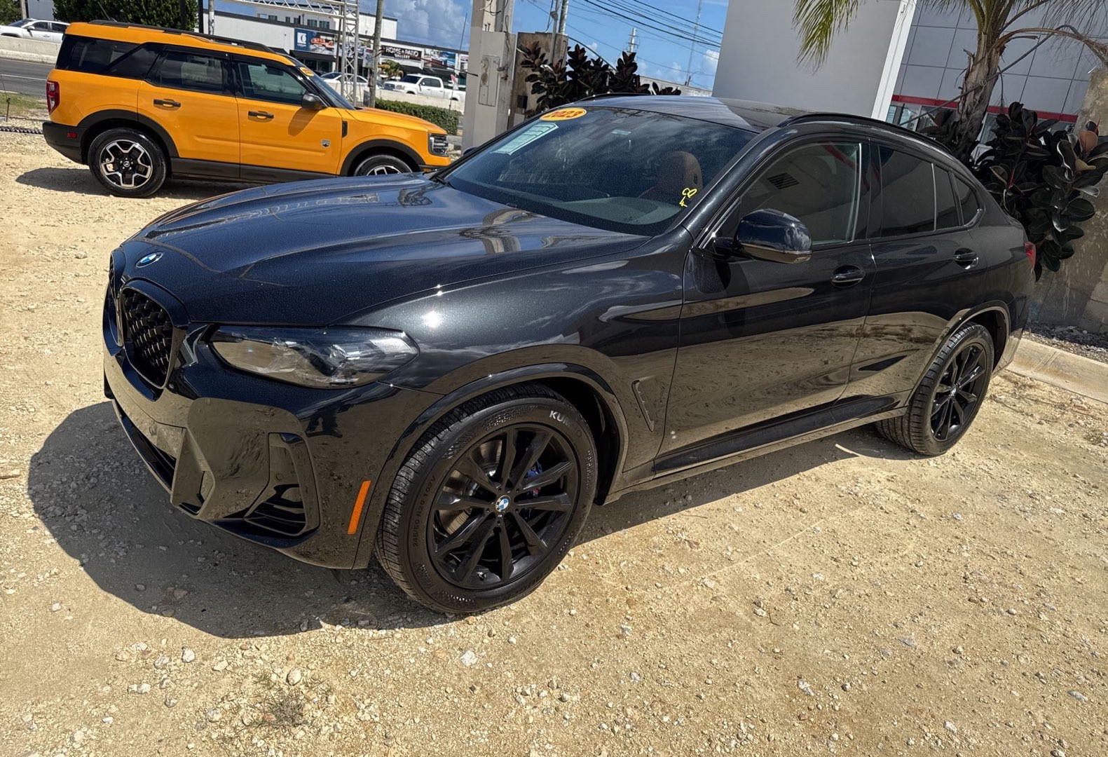 2023 BMW X4 xDrive30i's photo
