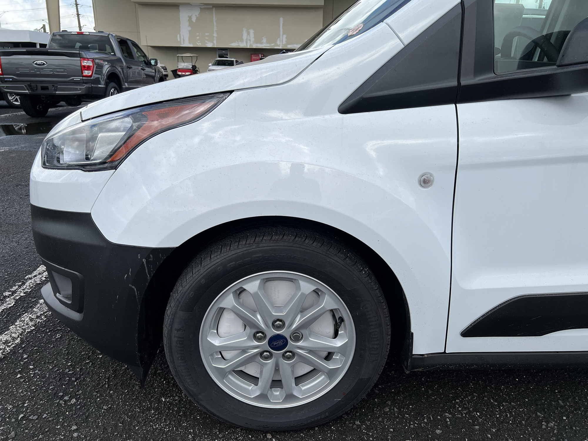 https://assets.dealerappcenter.com/dealergroups/86/vehicles/243958/7TJzRk.jpg