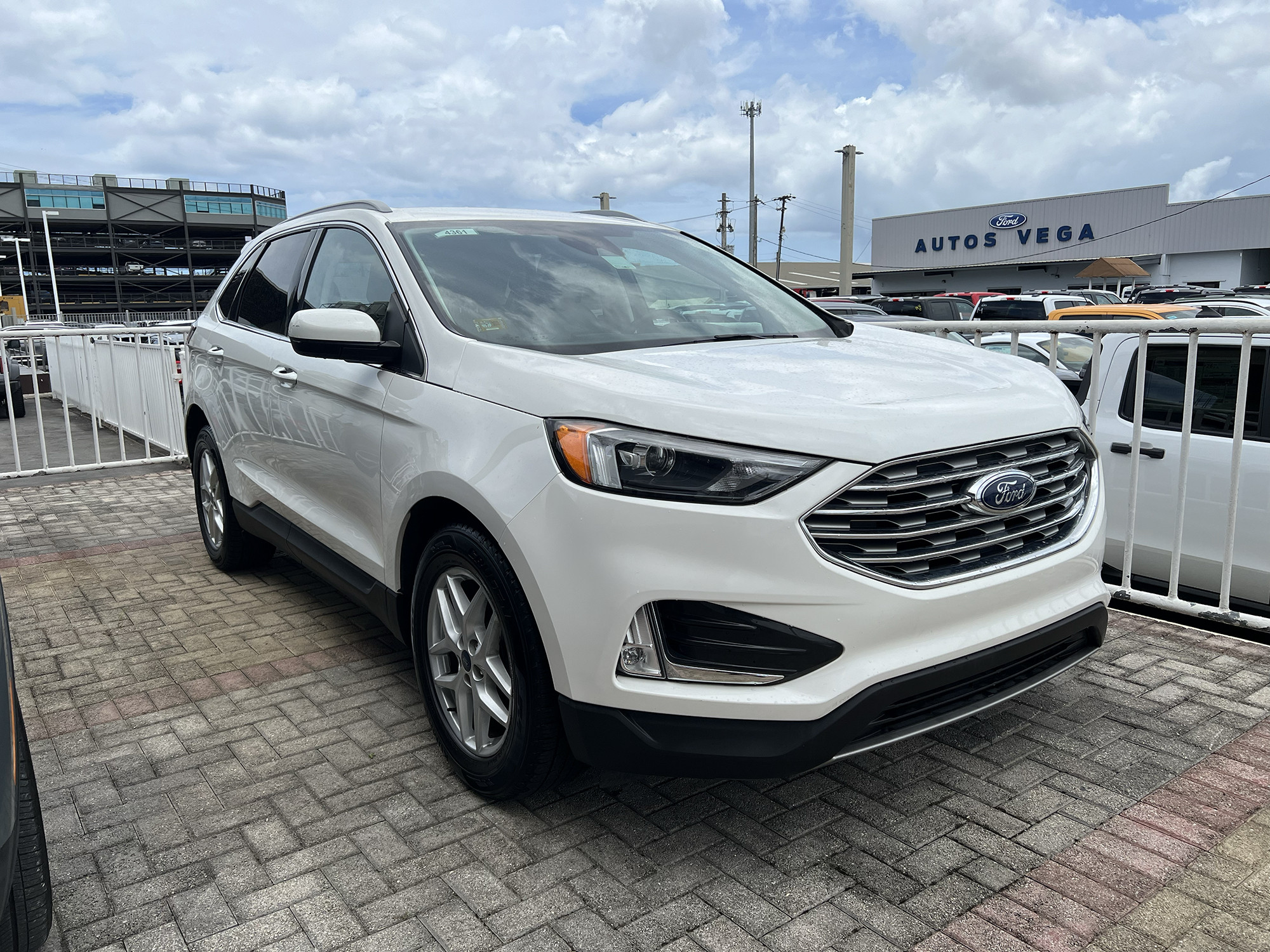 https://assets.dealerappcenter.com/dealergroups/86/vehicles/257626/iCNMjH.jpg