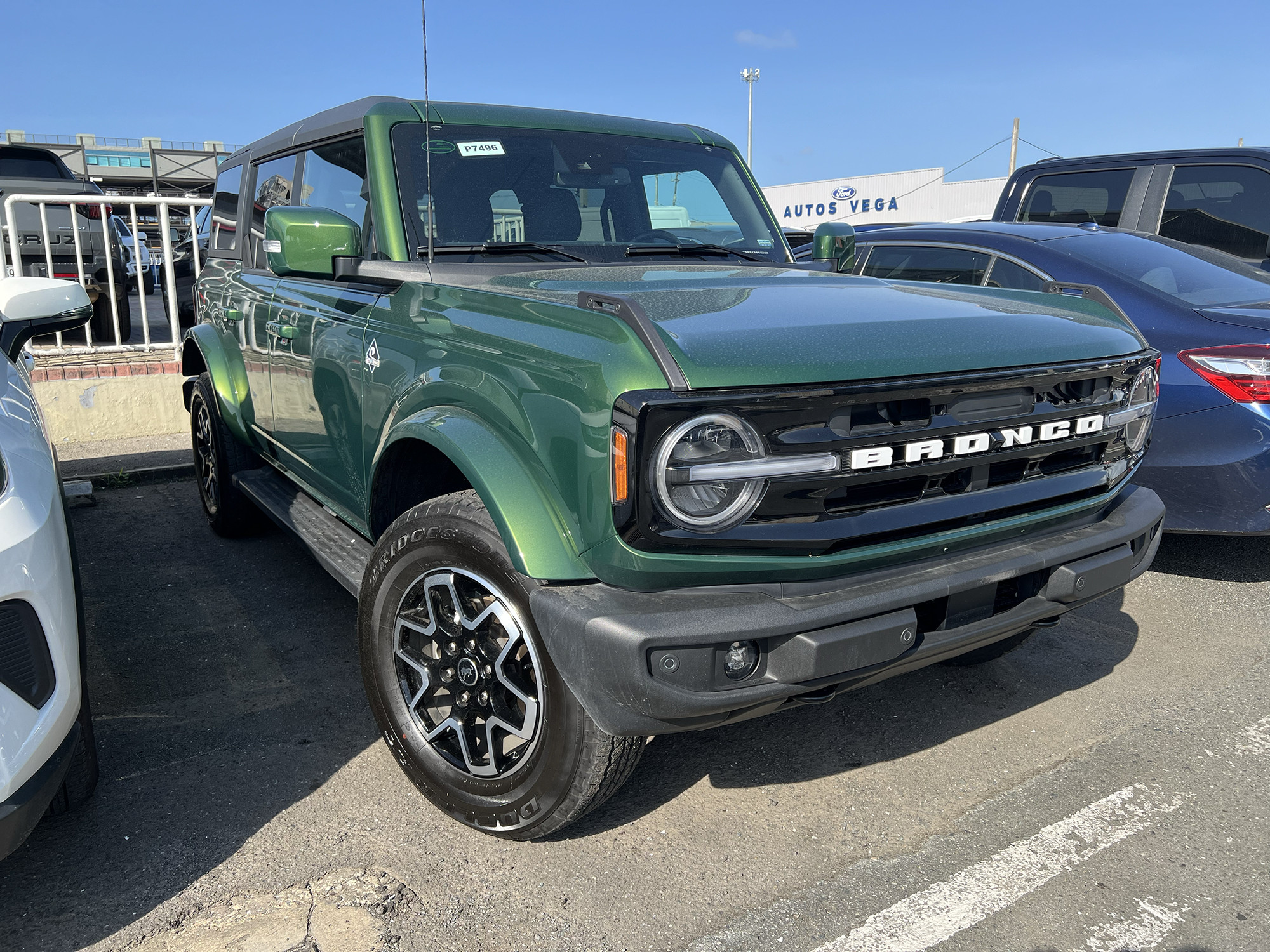 https://assets.dealerappcenter.com/dealergroups/86/vehicles/257631/P1dKco.jpg