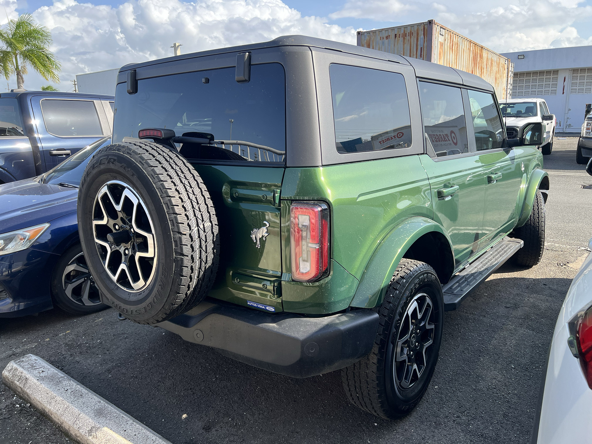https://assets.dealerappcenter.com/dealergroups/86/vehicles/257631/dGIEgl.jpg