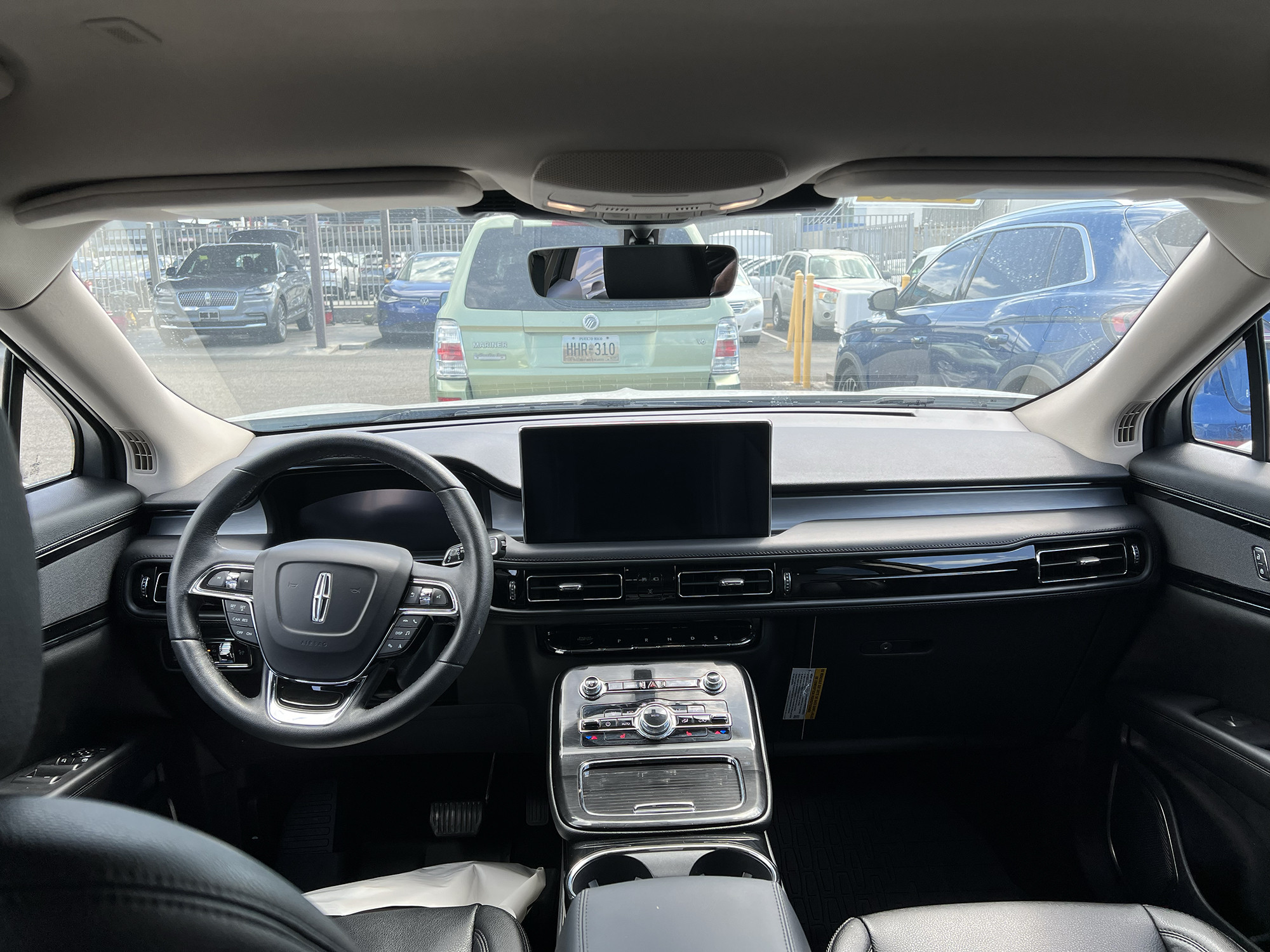 https://assets.dealerappcenter.com/dealergroups/86/vehicles/257635/0ZXydN.jpg