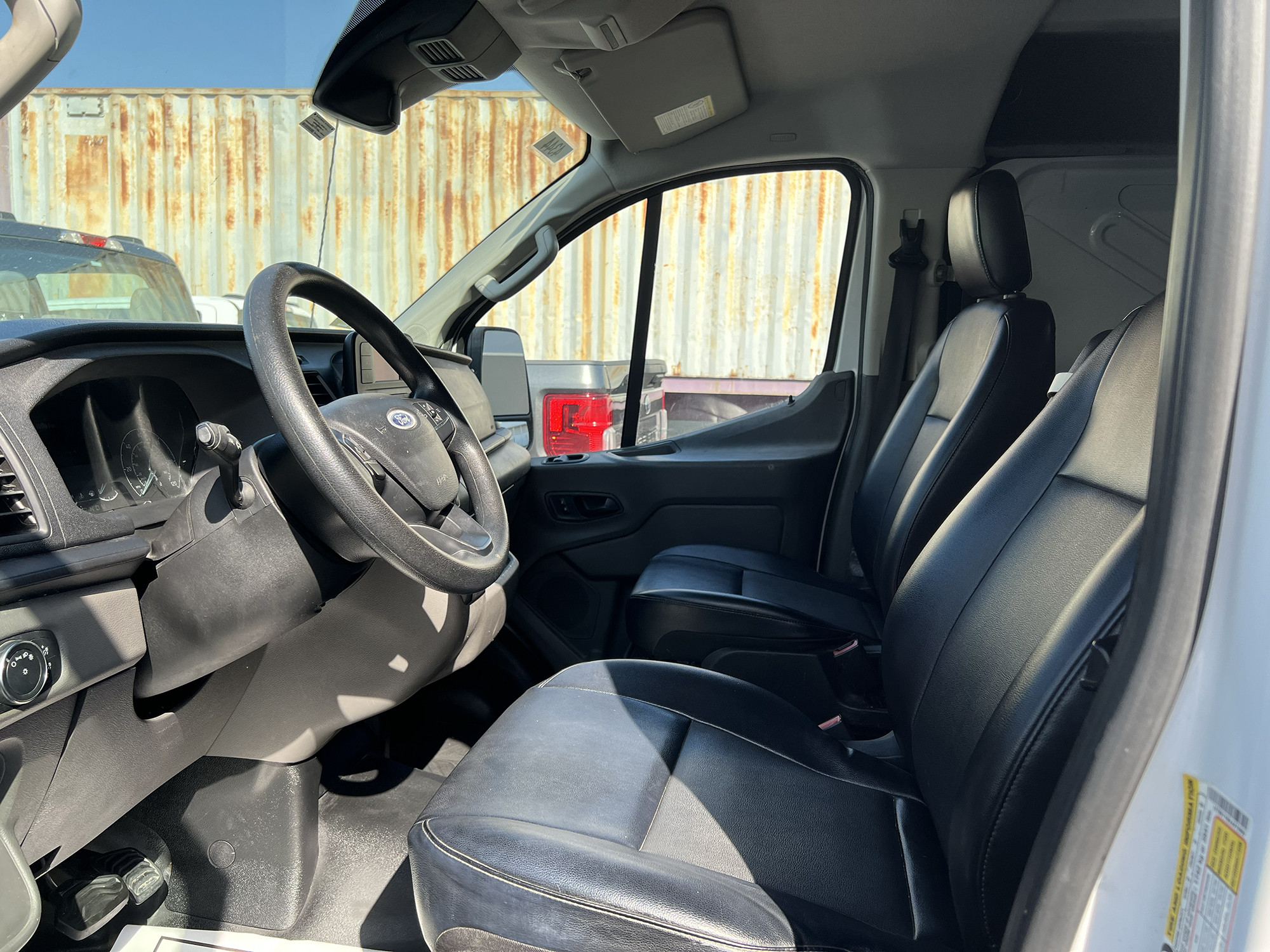 https://assets.dealerappcenter.com/dealergroups/86/vehicles/257639/pZ8sHp.jpg