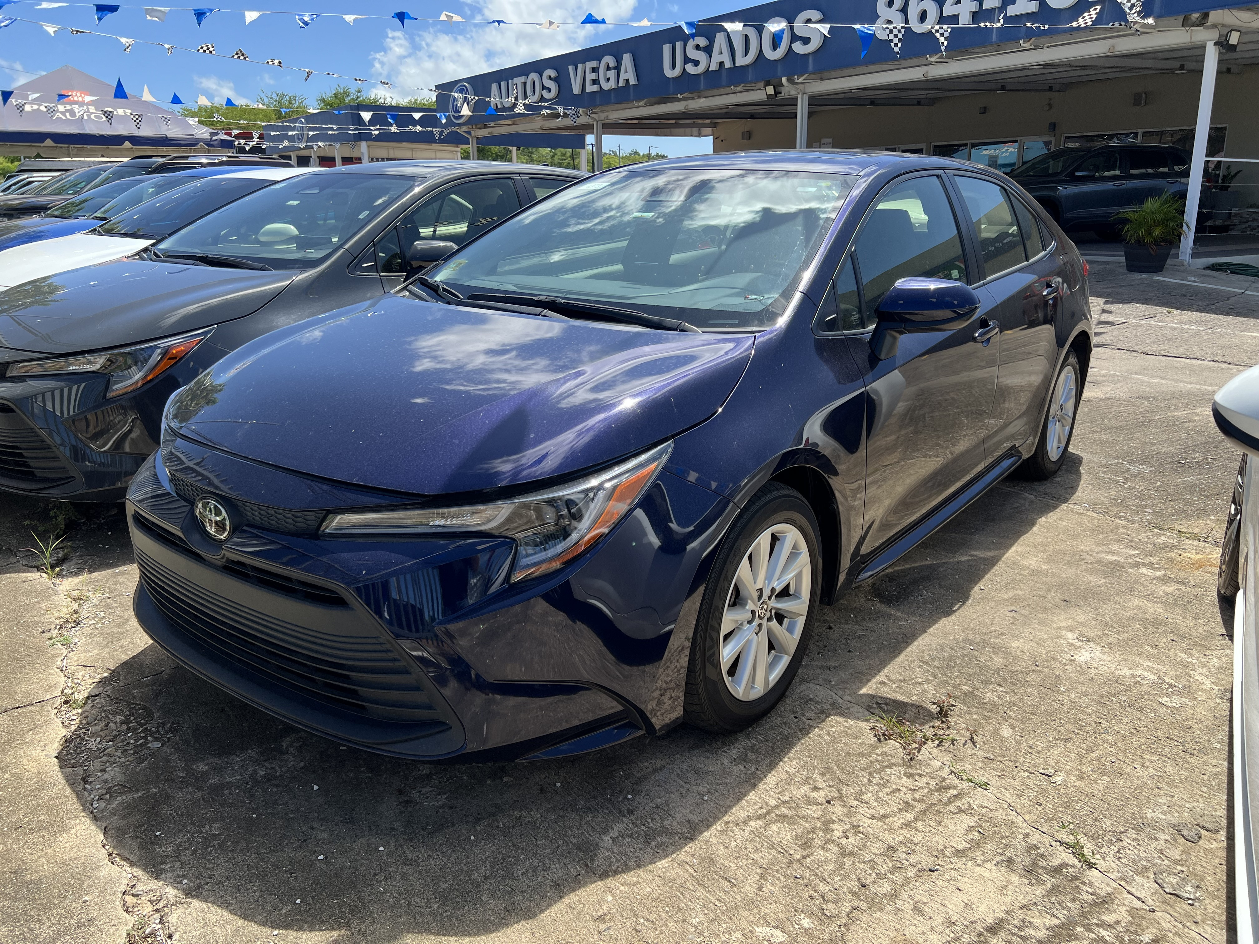https://assets.dealerappcenter.com/dealergroups/86/vehicles/263404/Y3ALrN.jpeg