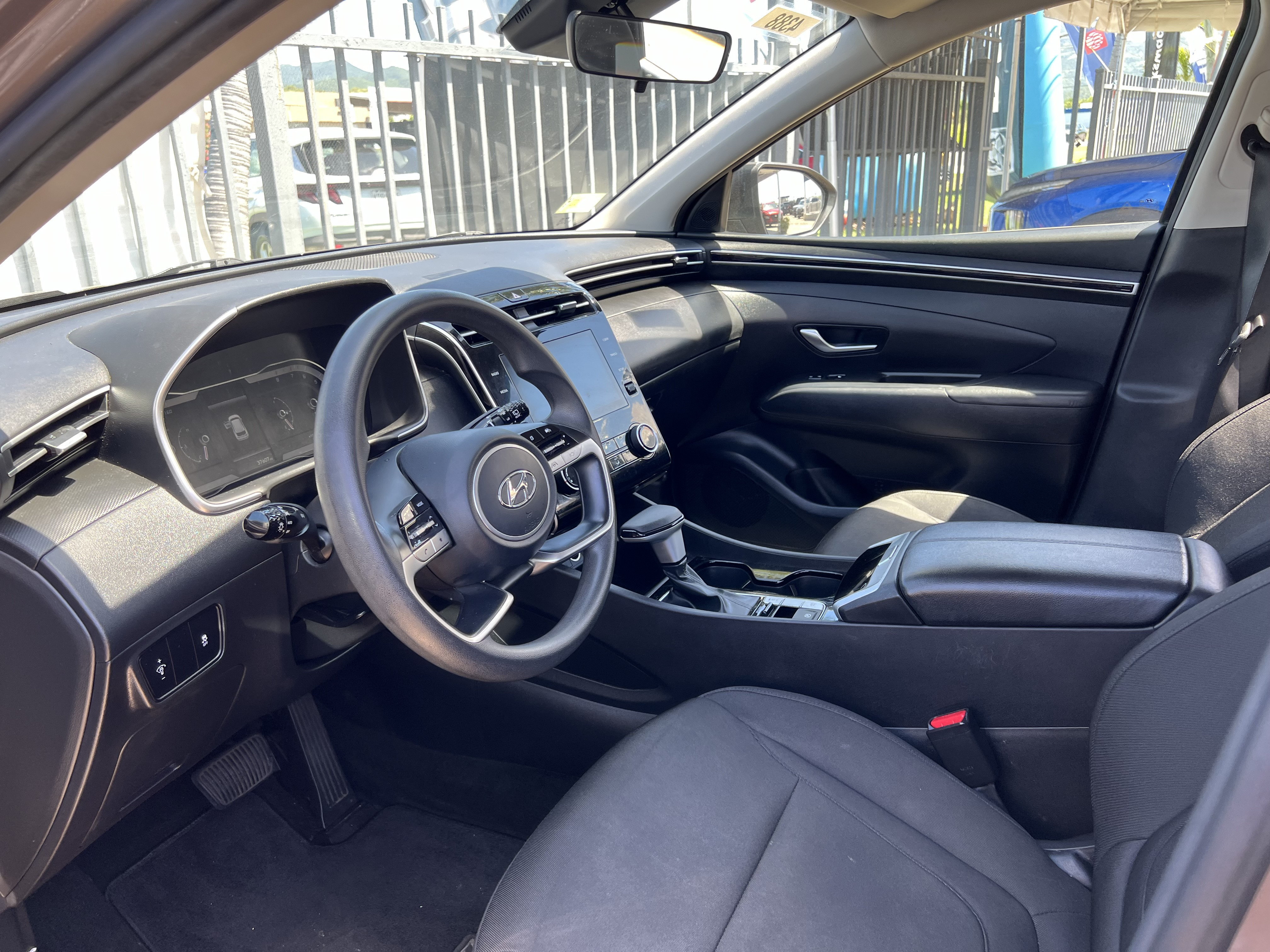 https://assets.dealerappcenter.com/dealergroups/86/vehicles/263413/Gkqlrk.jpeg