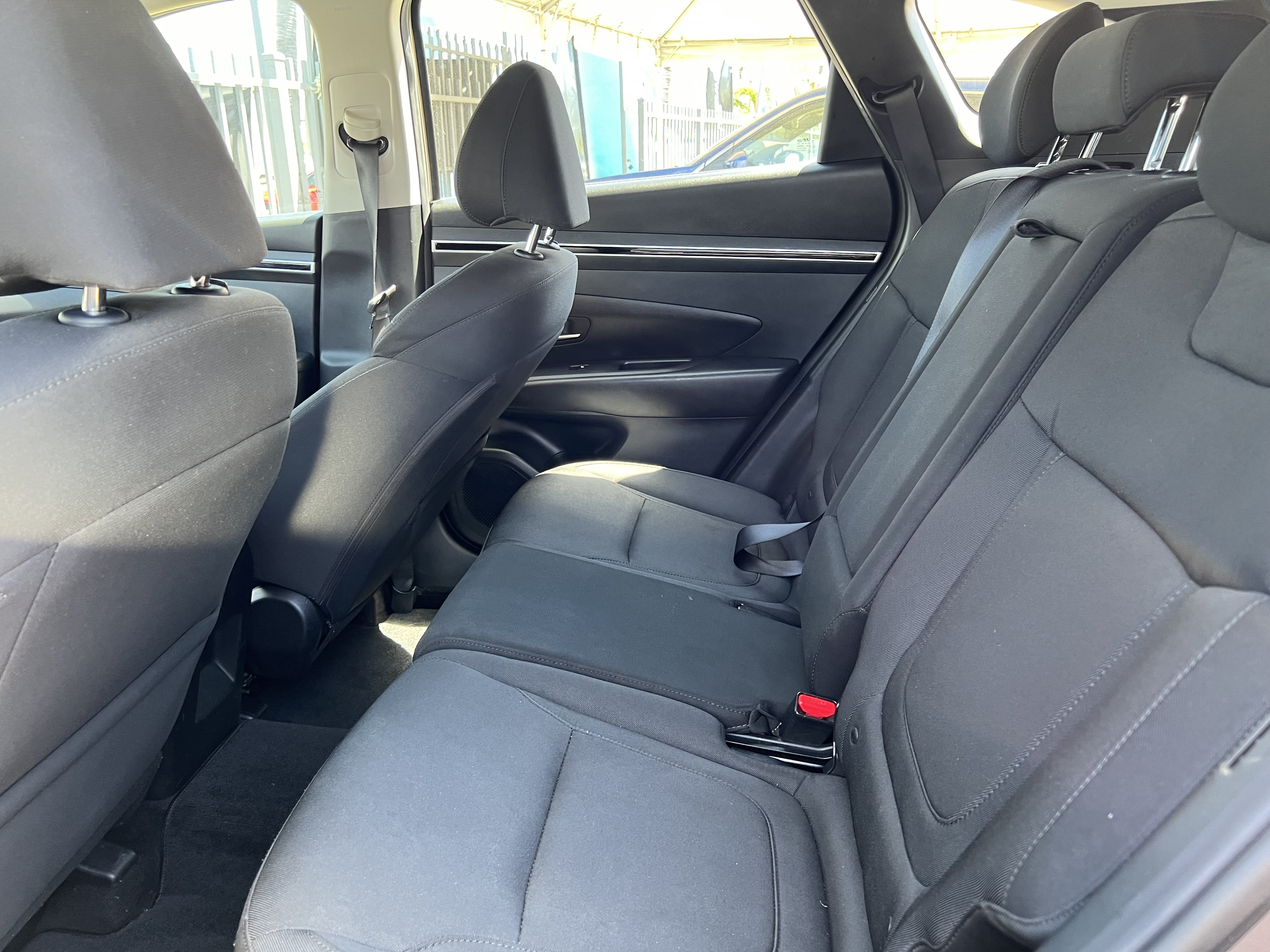 https://assets.dealerappcenter.com/dealergroups/86/vehicles/263413/lVLhOP.jpeg