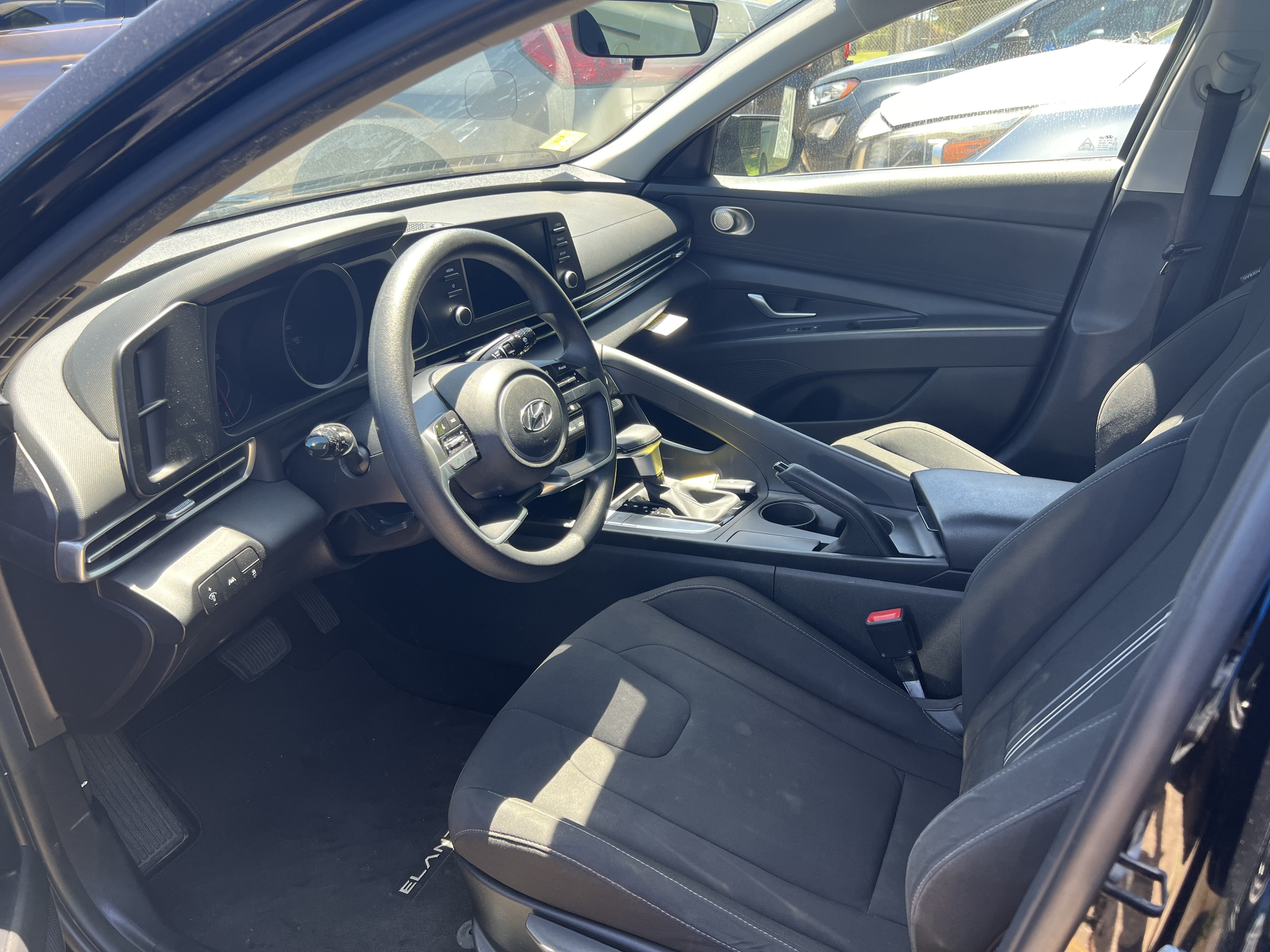 https://assets.dealerappcenter.com/dealergroups/86/vehicles/263414/5ZGjor.jpeg