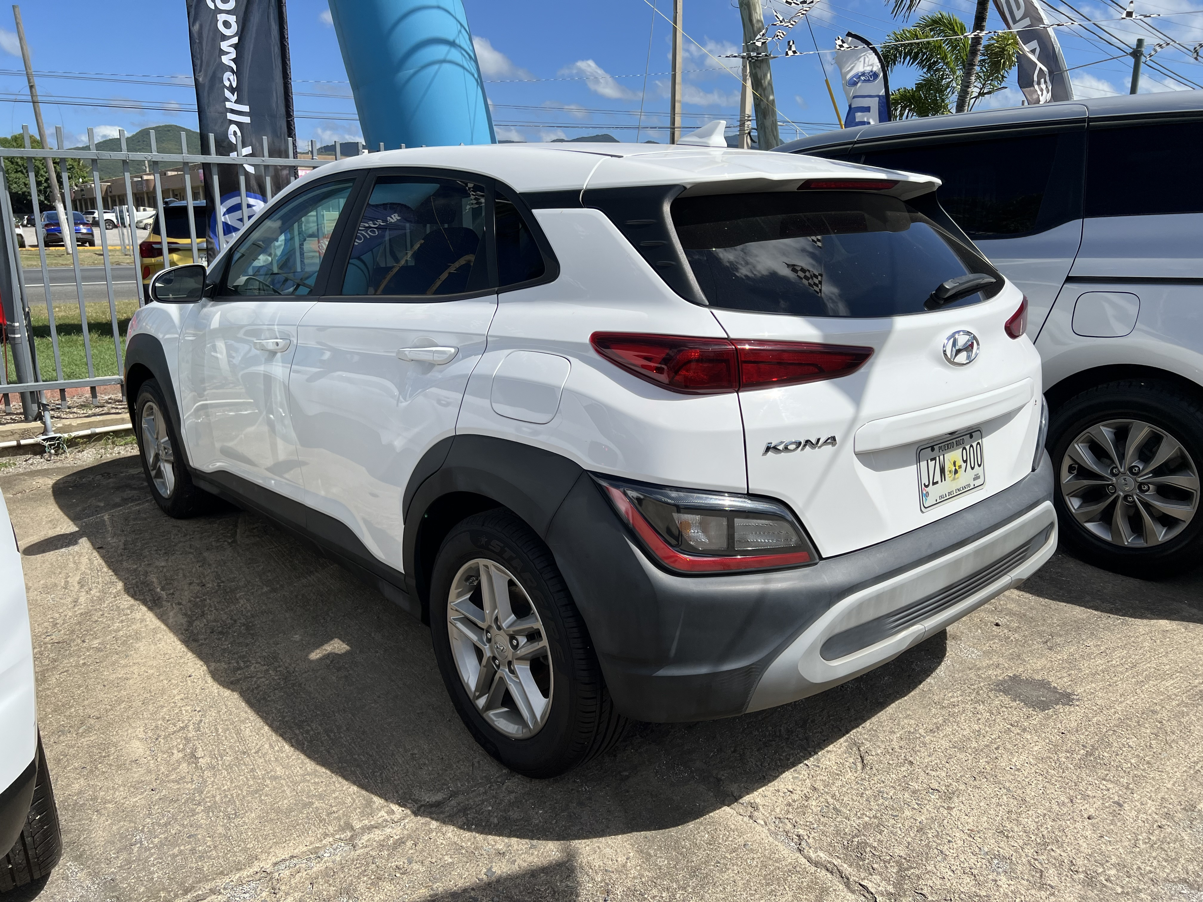 https://assets.dealerappcenter.com/dealergroups/86/vehicles/263425/StgFlG.jpeg