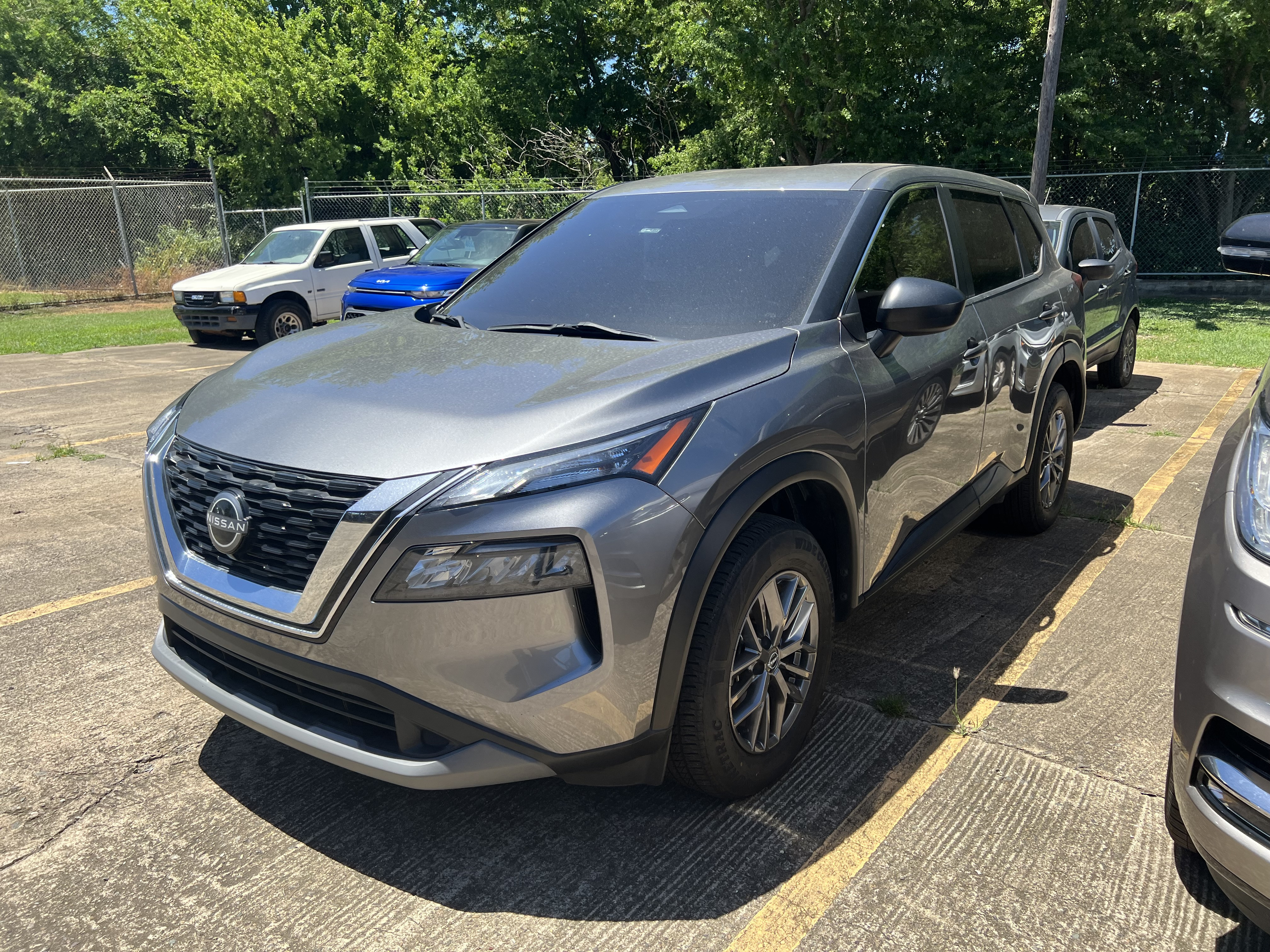https://assets.dealerappcenter.com/dealergroups/86/vehicles/263429/OMZvwi.jpeg