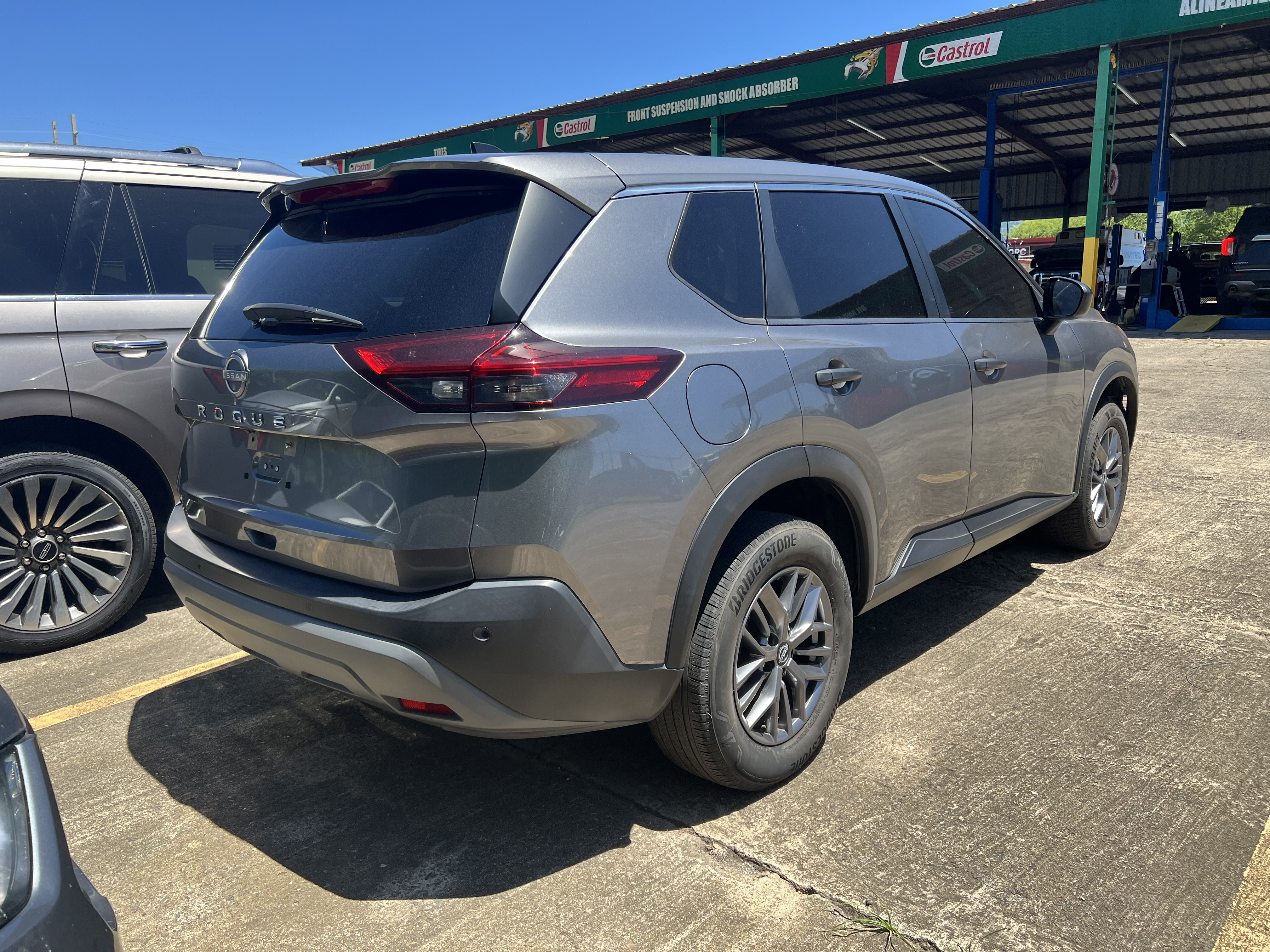 https://assets.dealerappcenter.com/dealergroups/86/vehicles/263429/lwCYzr.jpeg