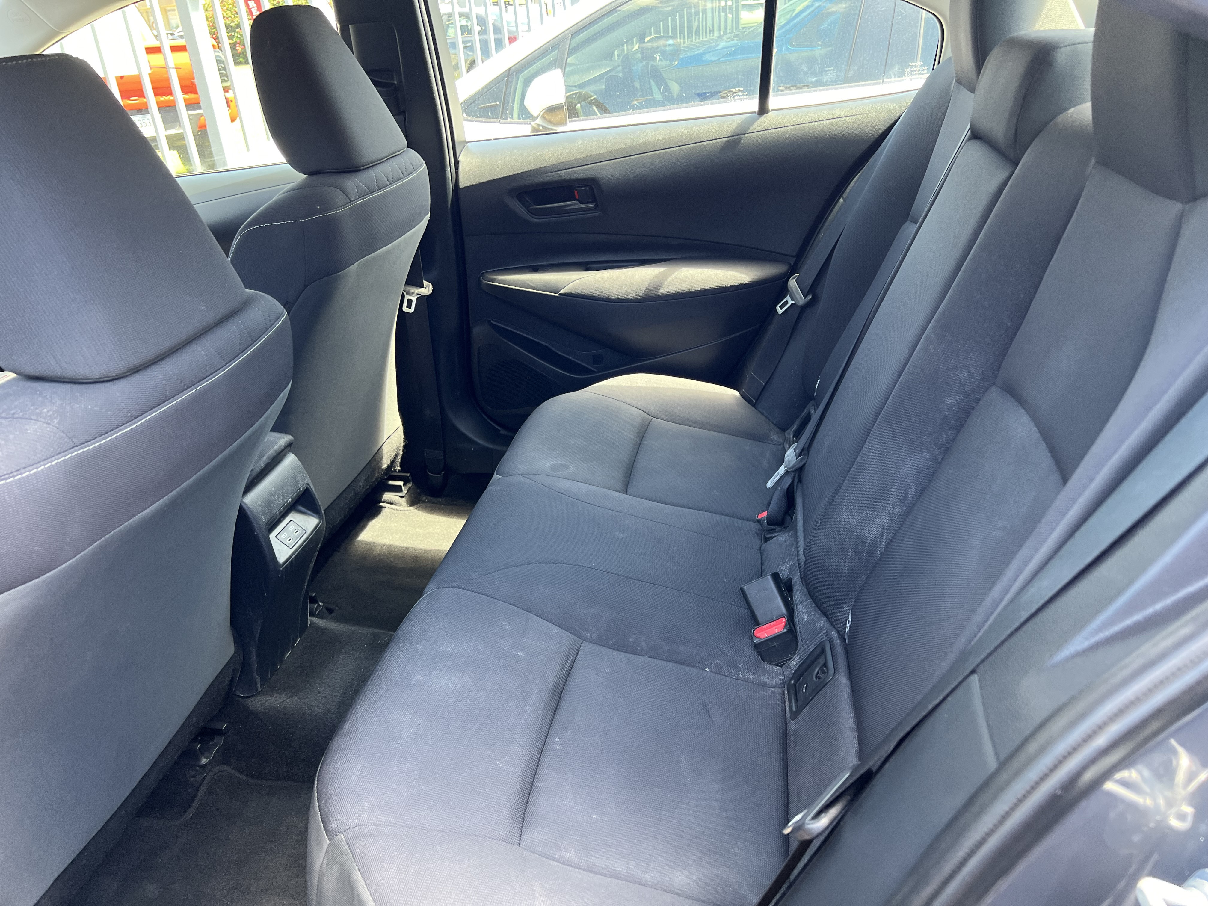 https://assets.dealerappcenter.com/dealergroups/86/vehicles/263432/5dKvoh.jpeg
